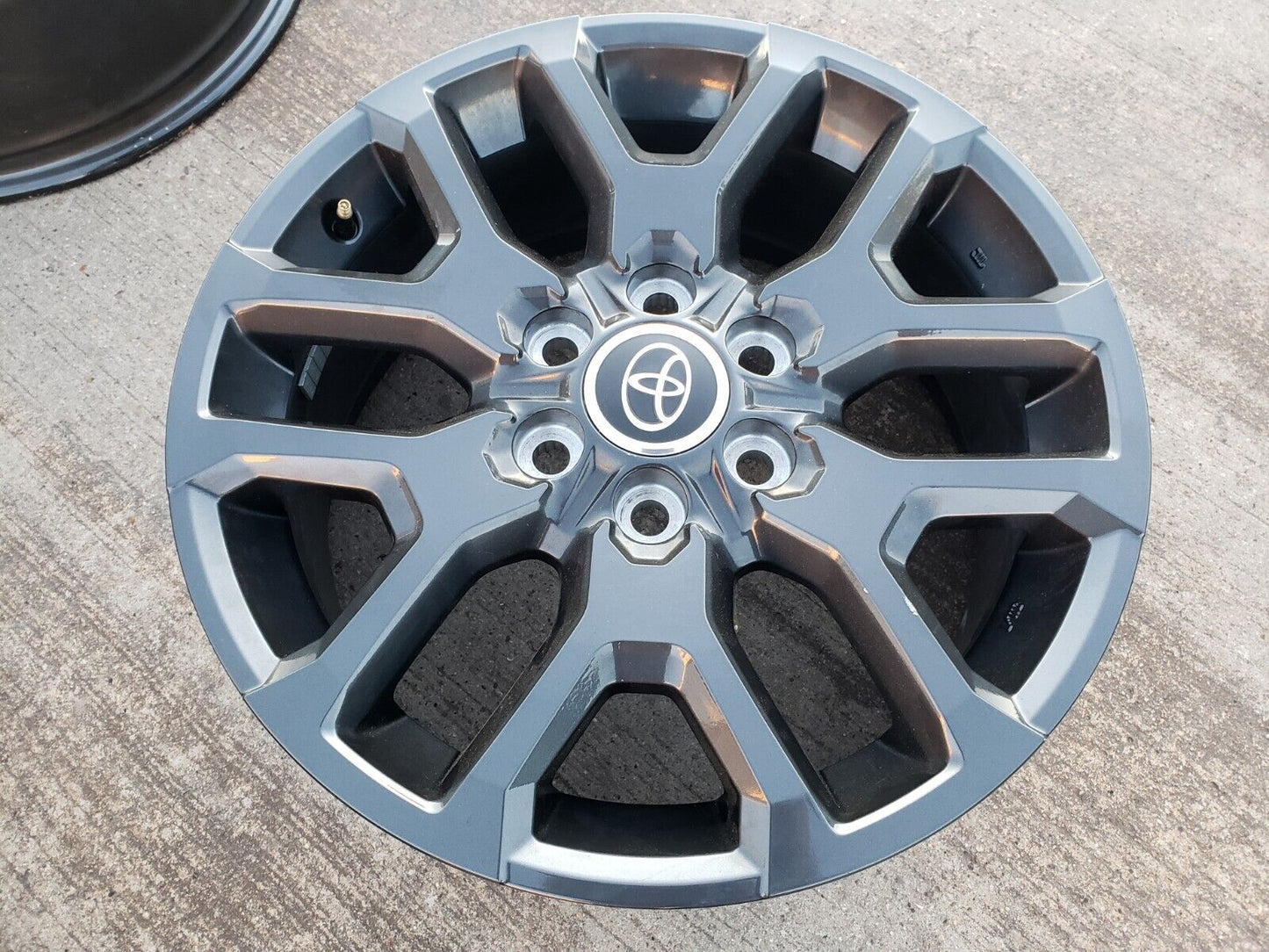 20" Toyota Tundra TSS TRD OEM wheel rim 95359 75277 Sequoia 2022 2023 2024 2025