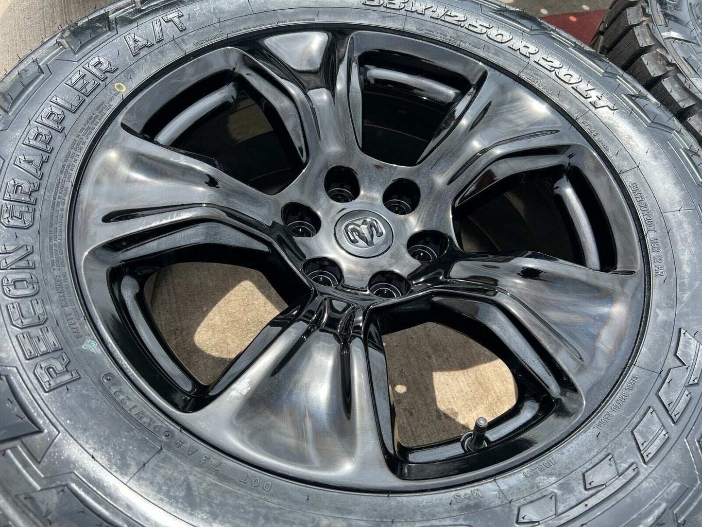 20" Dodge Ram 1500 OEM Laramie wheels rims 2674 tires 2024 2025 NEW 33" NITTO