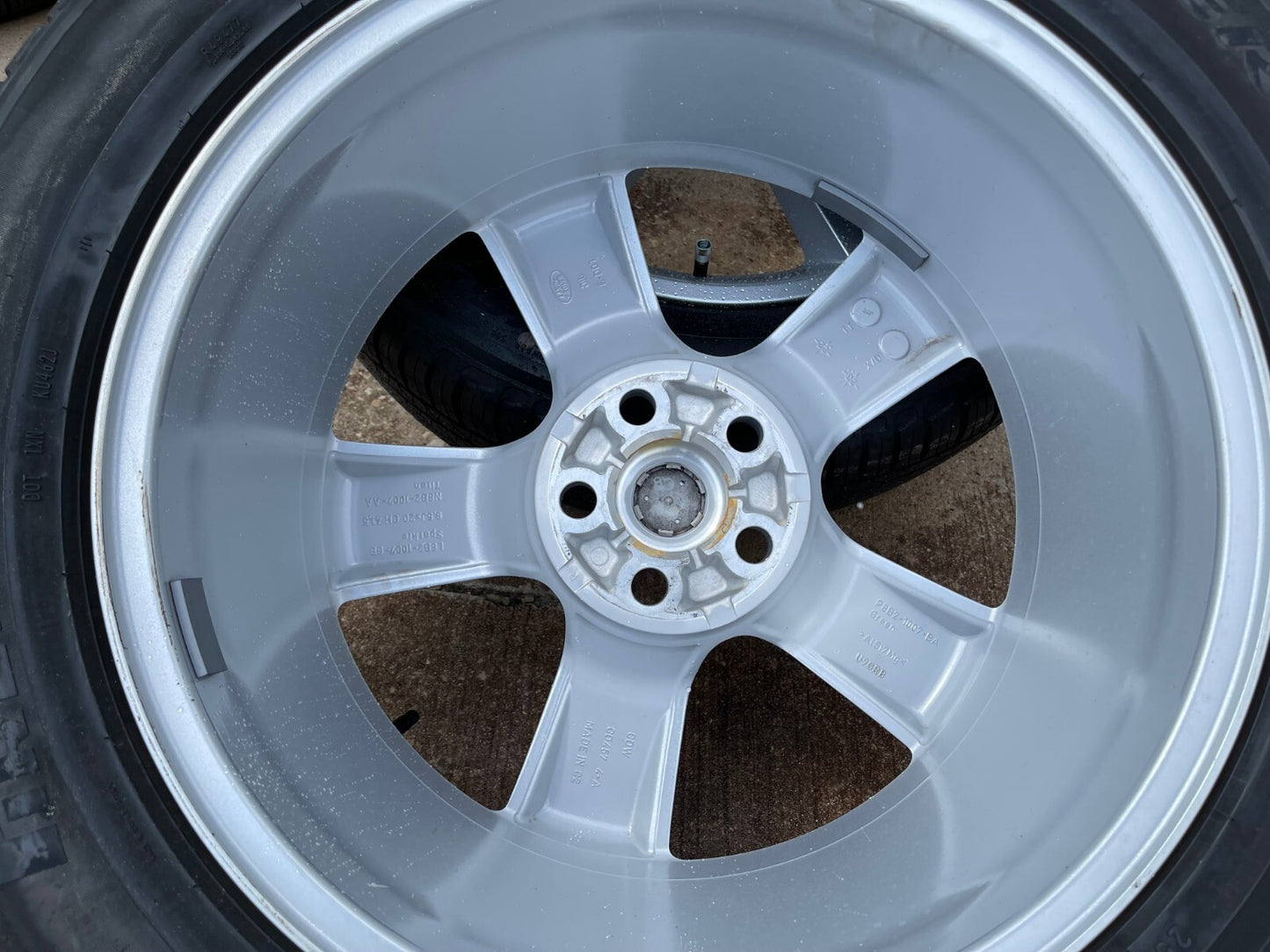 20" Land Rover Defender OEM wheels rims Range 2024 2025 2026 NEW