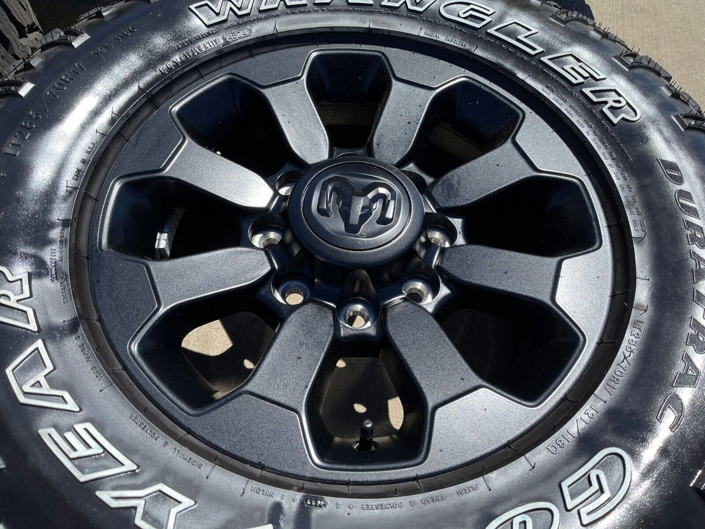 17" Ram 2500 3500 Laramie Power Wagon OEM wheels rims 2599 tires 2024 2025 NEW