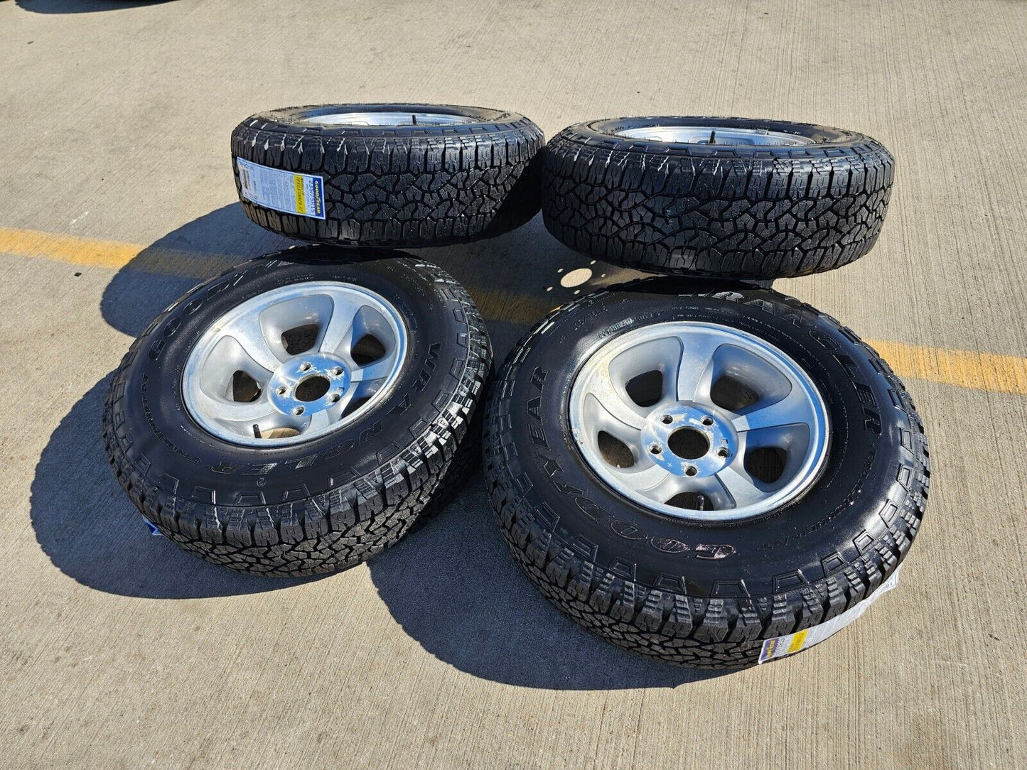 15" Chevy S10 Blazer Chevy wheels rims 5063 GMC NEW tires 5x120 5x4.75 2000 2004