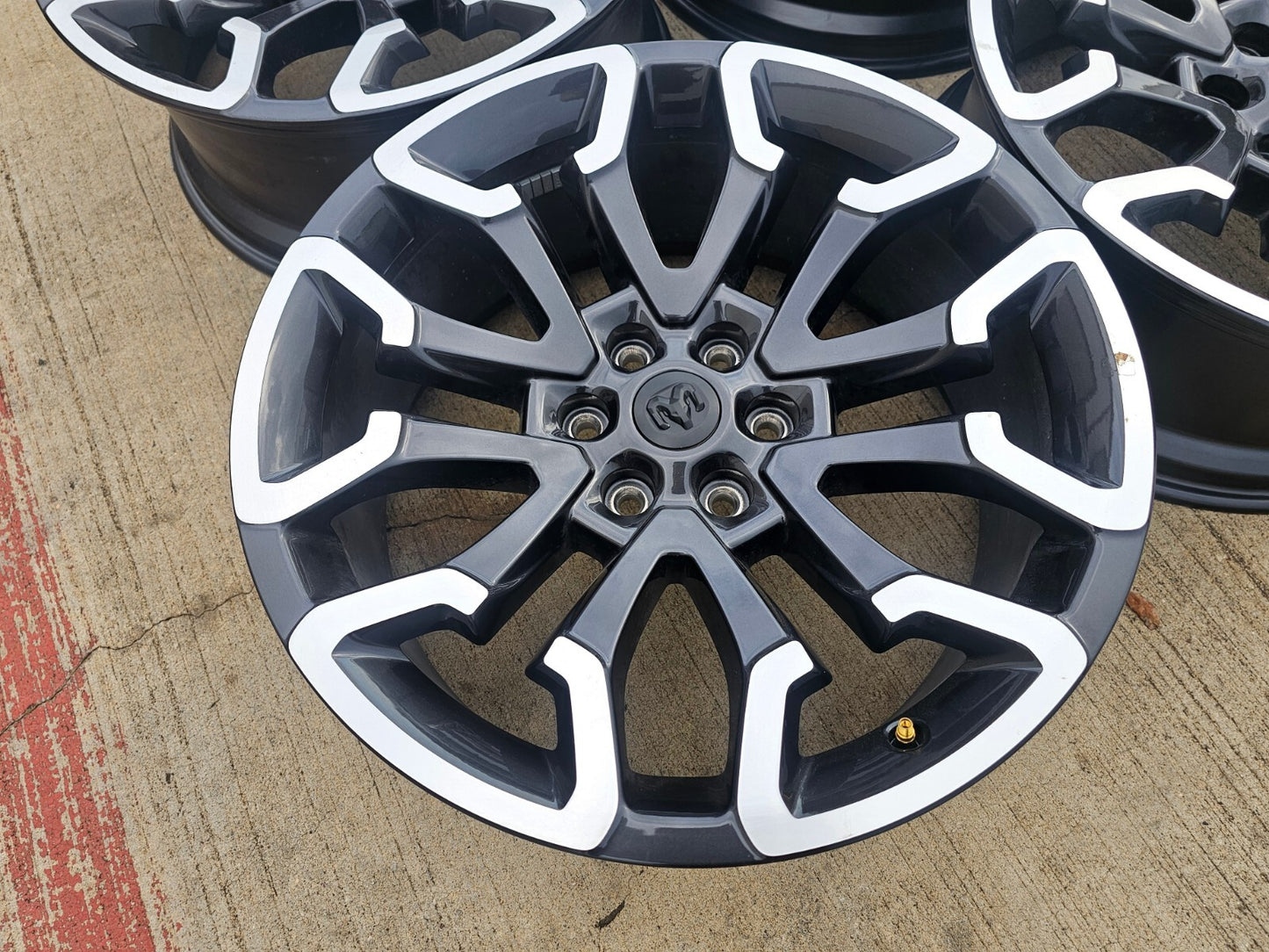 22" Dodge Ram 1500 OEM LIMITED Laramie 63497 wheels rims 2024 2025 2026 NEW