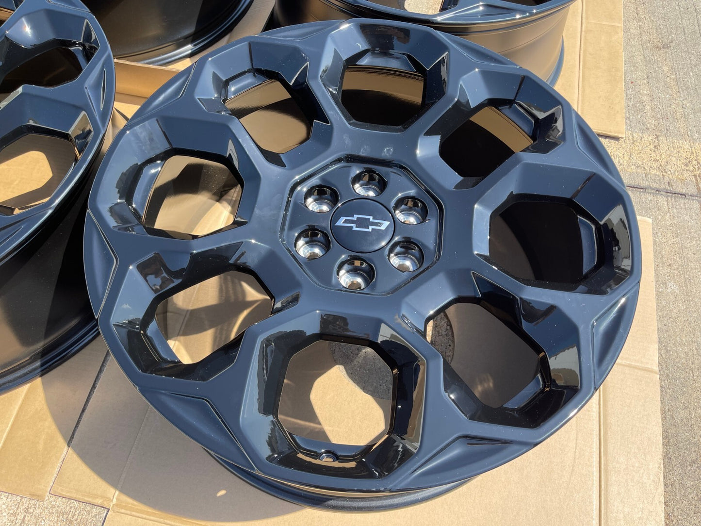 24" GMC Yukon Sierra Tahoe Cadillac Escalade V OEM wheels rims 2025 2026 NEW