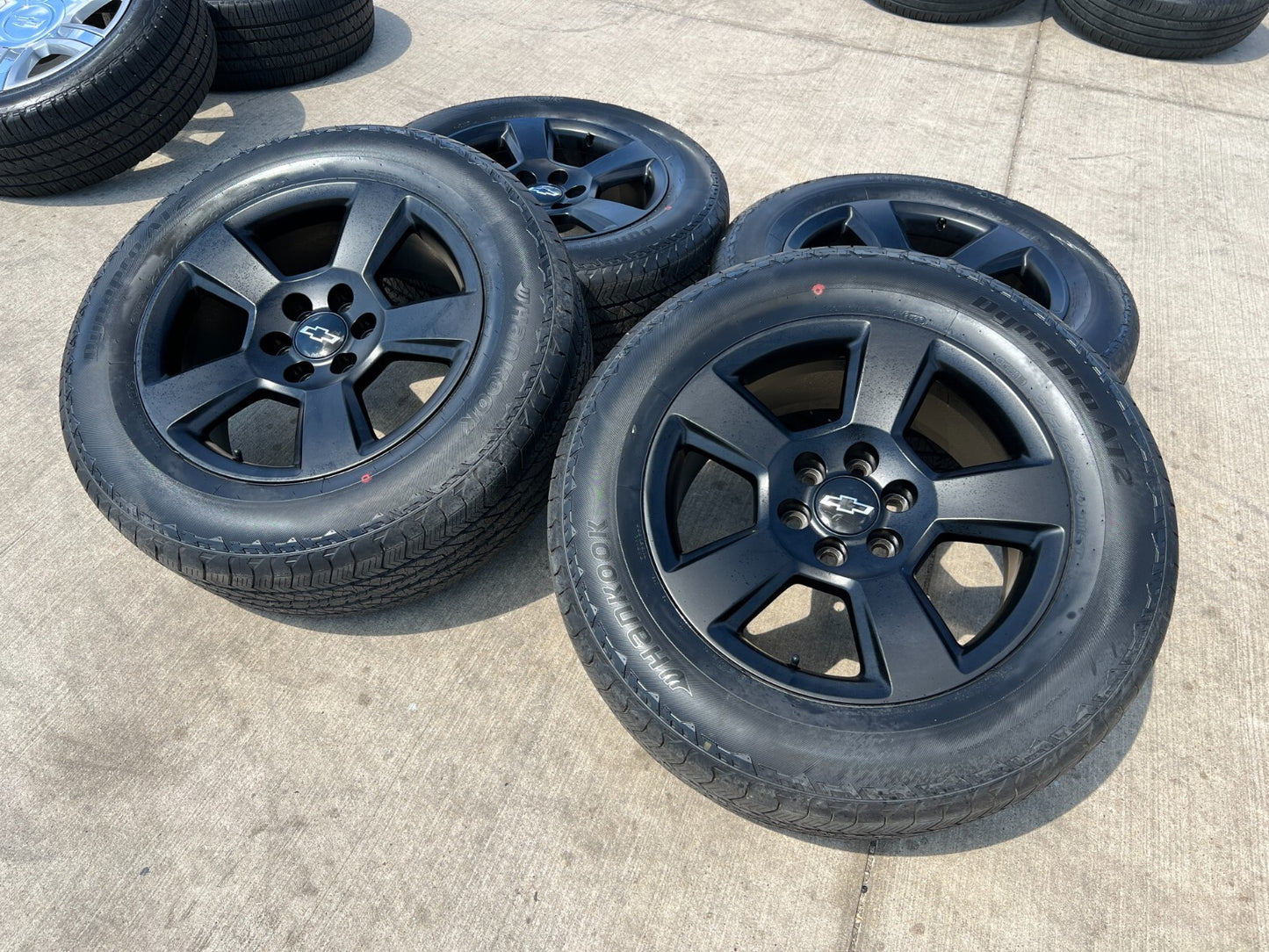 20" Chevy Tahoe Black Z71 OEM 5652 5806 wheels rims tires NEW