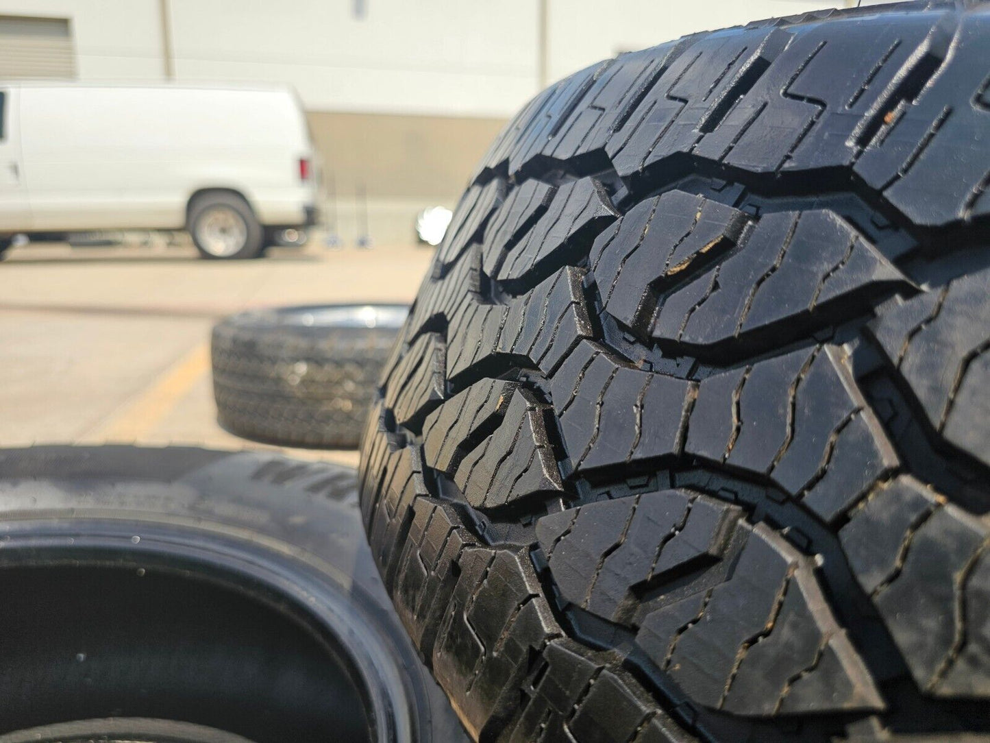 (1) 275/65/18 Goodyear Wrangler Territory A/T tire NEW