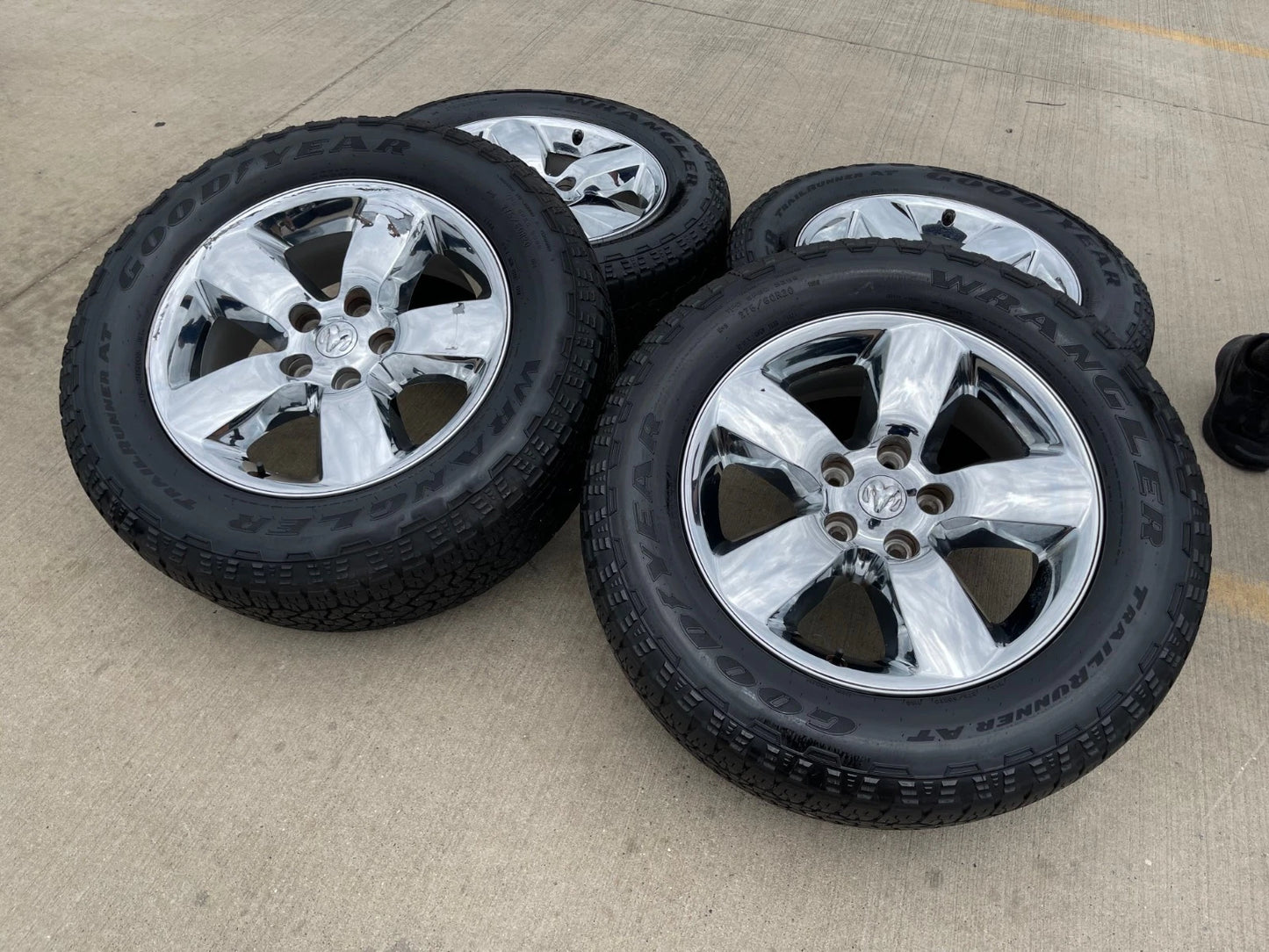 (4) 20" Dodge Ram 1500 OEM wheels rims chrome tires 2495