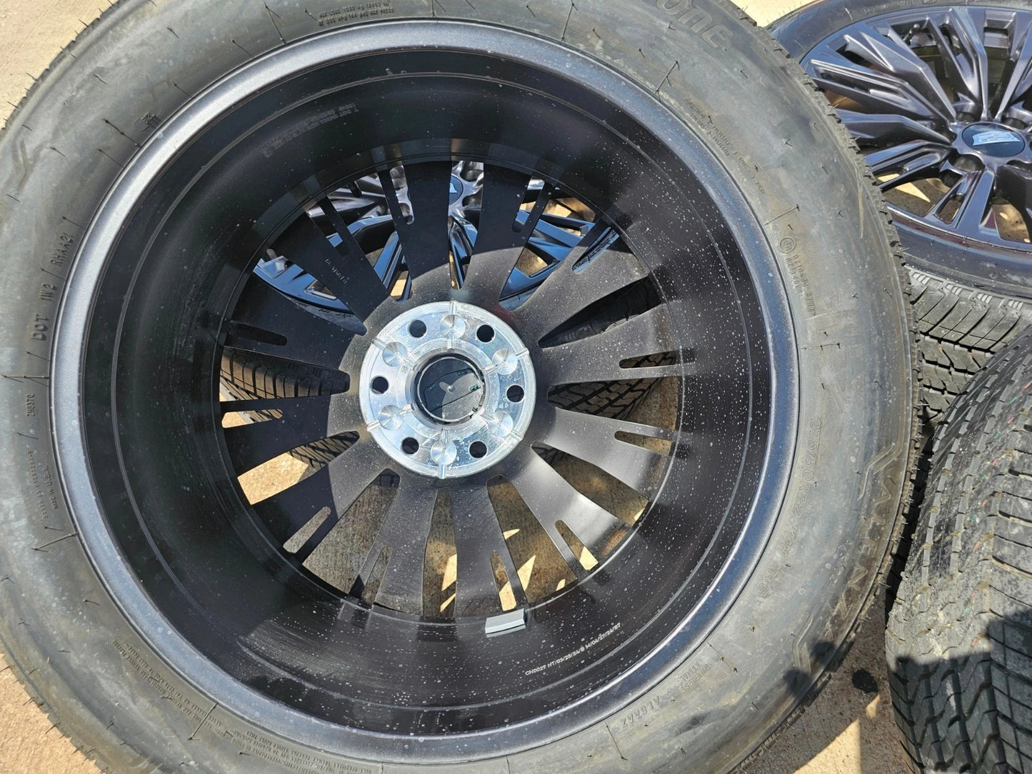 22" Cadillac Escalade V V600 Platinum OEM ORIGINAL wheels rims 2025 2026 NEW