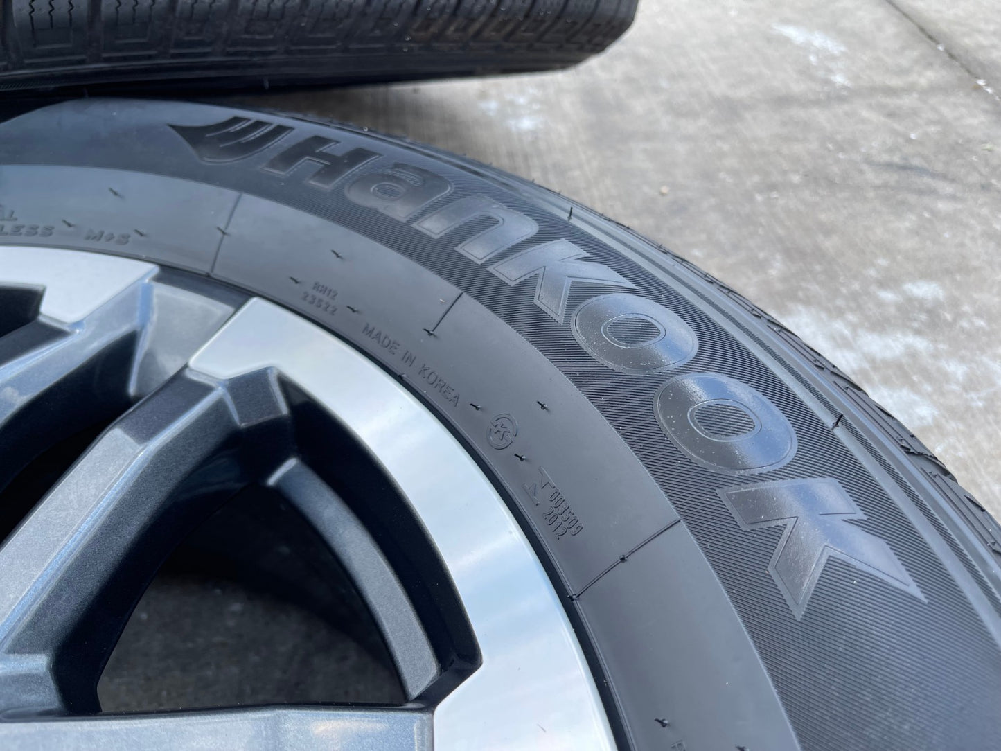 18" Toyota Tacoma 4Runner LIMITED OEM 10641 wheels rims 2024 2025 2026 NEW