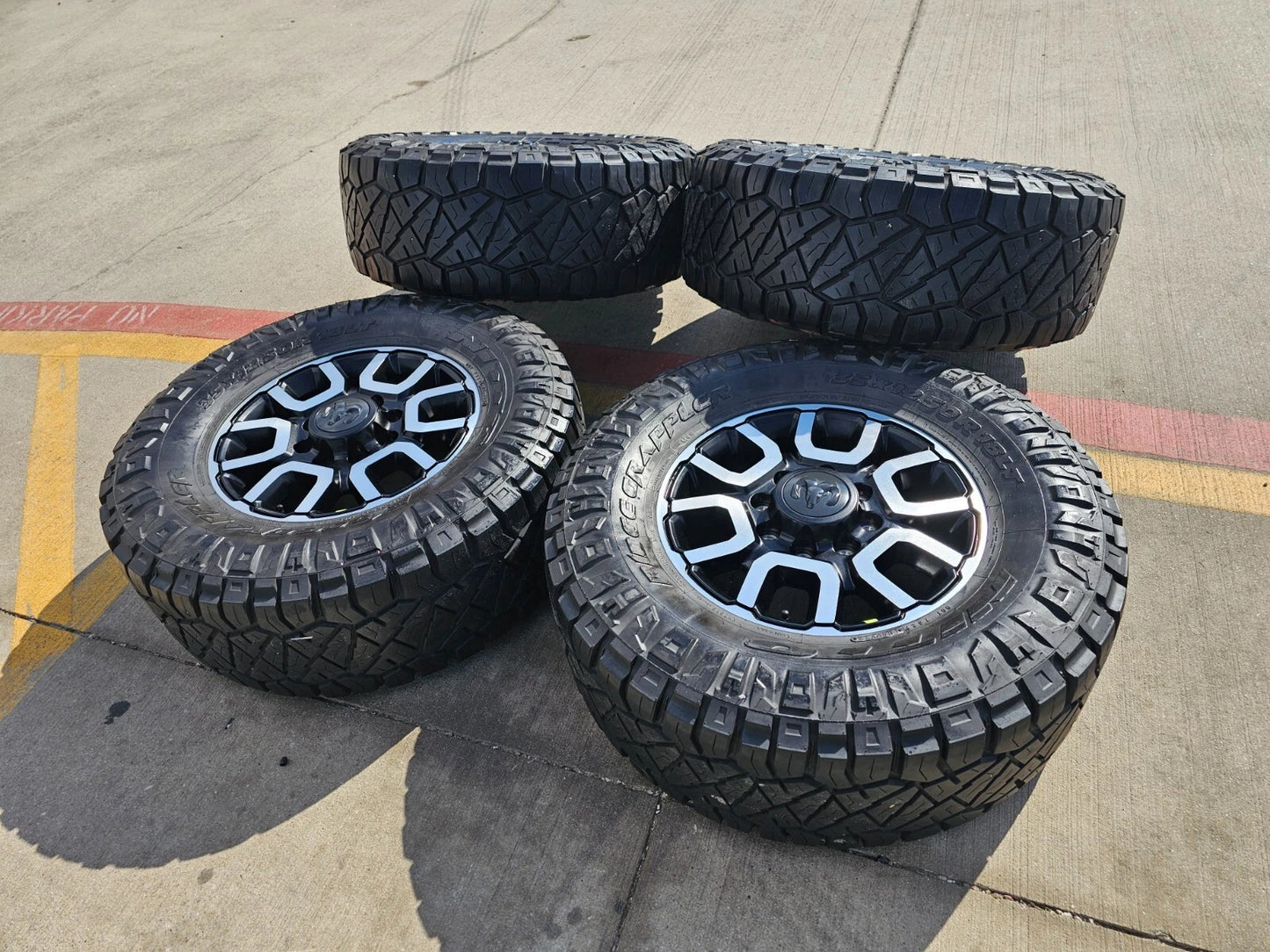 18" Ram 2500 3500 LARAMIE OEM wheels rims 2694 tires 35" NITTO