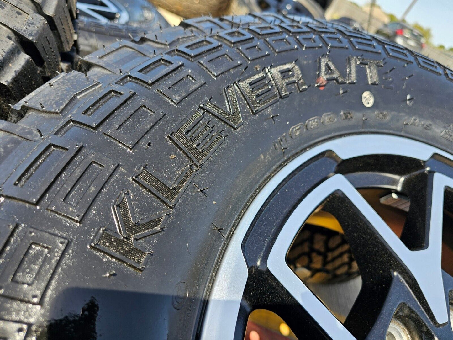 17" Jeep Wrangler Rubicon OEM wheels rims Gladiator tires KENDA 33" NEW