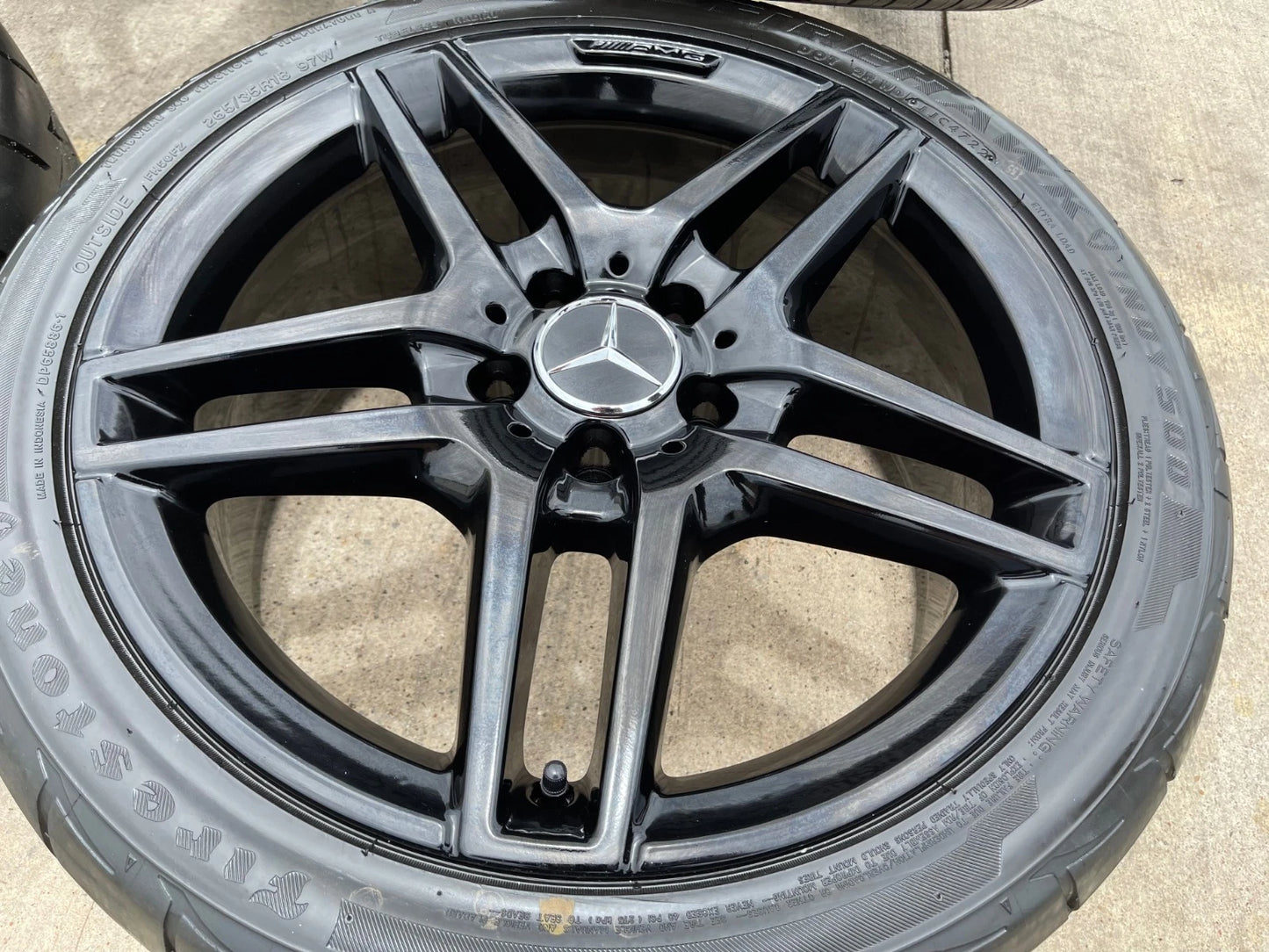 18" Mercedes E350 E550 C300 C E S Class AMG OEM 85458 85398 wheels rims tires