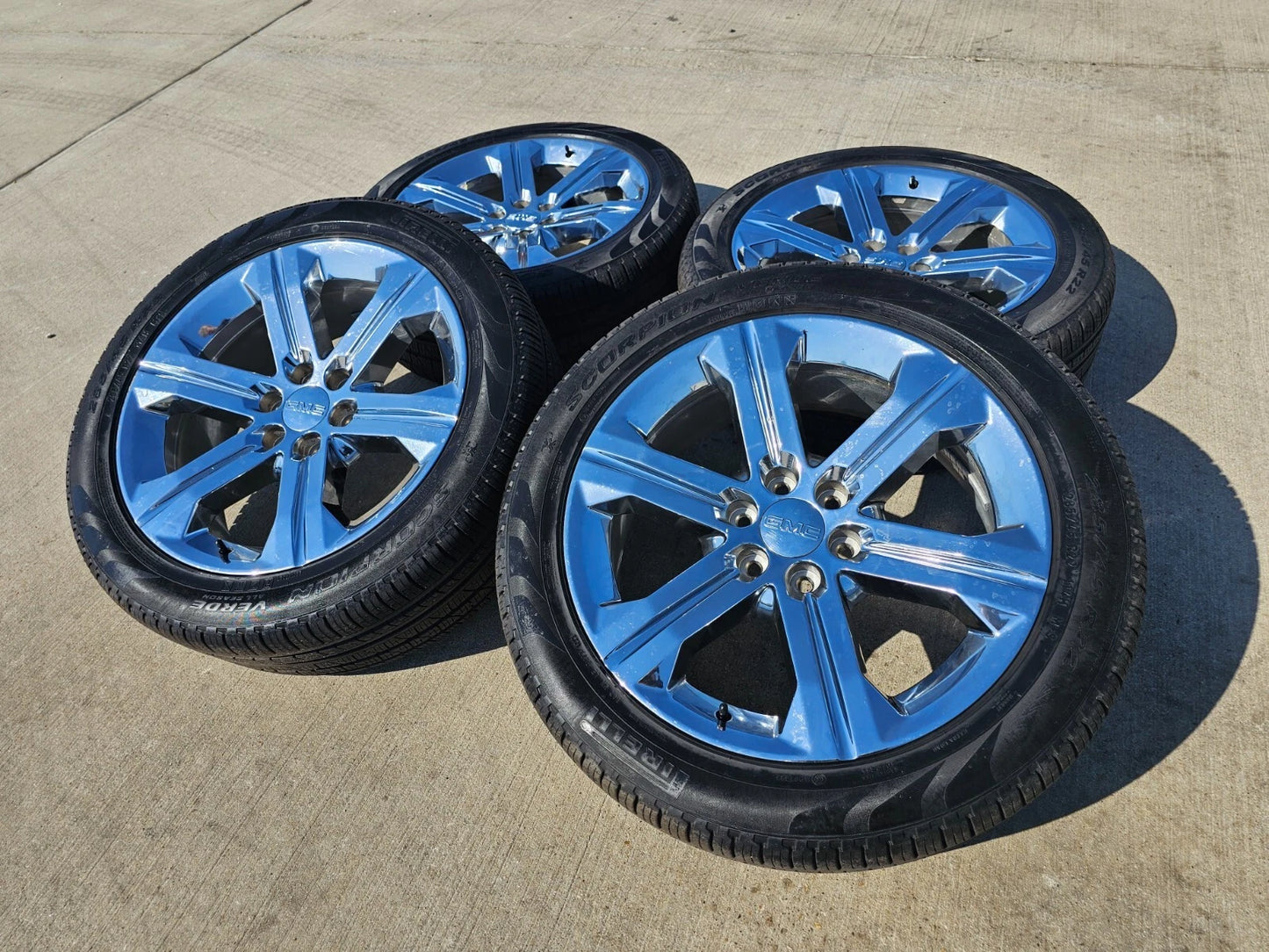 22" GMC Yukon Tahoe Chevy OEM CHROME wheels rims Silverado 5667 tires