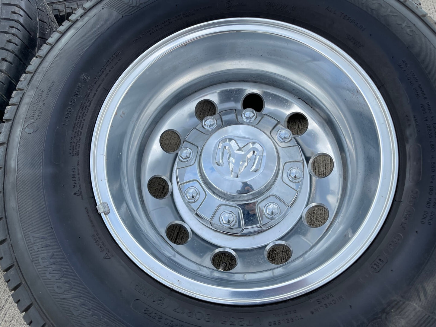 17" Dodge Ram 3500 Dually Laramie 8x200 wheels rims 2701 2702 OEM MICHELIN
