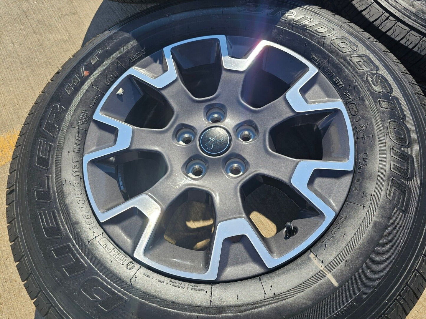 18" Jeep Wrangler Gladiator OEM wheels rims Grand Cherokee 2024 2025 NEW