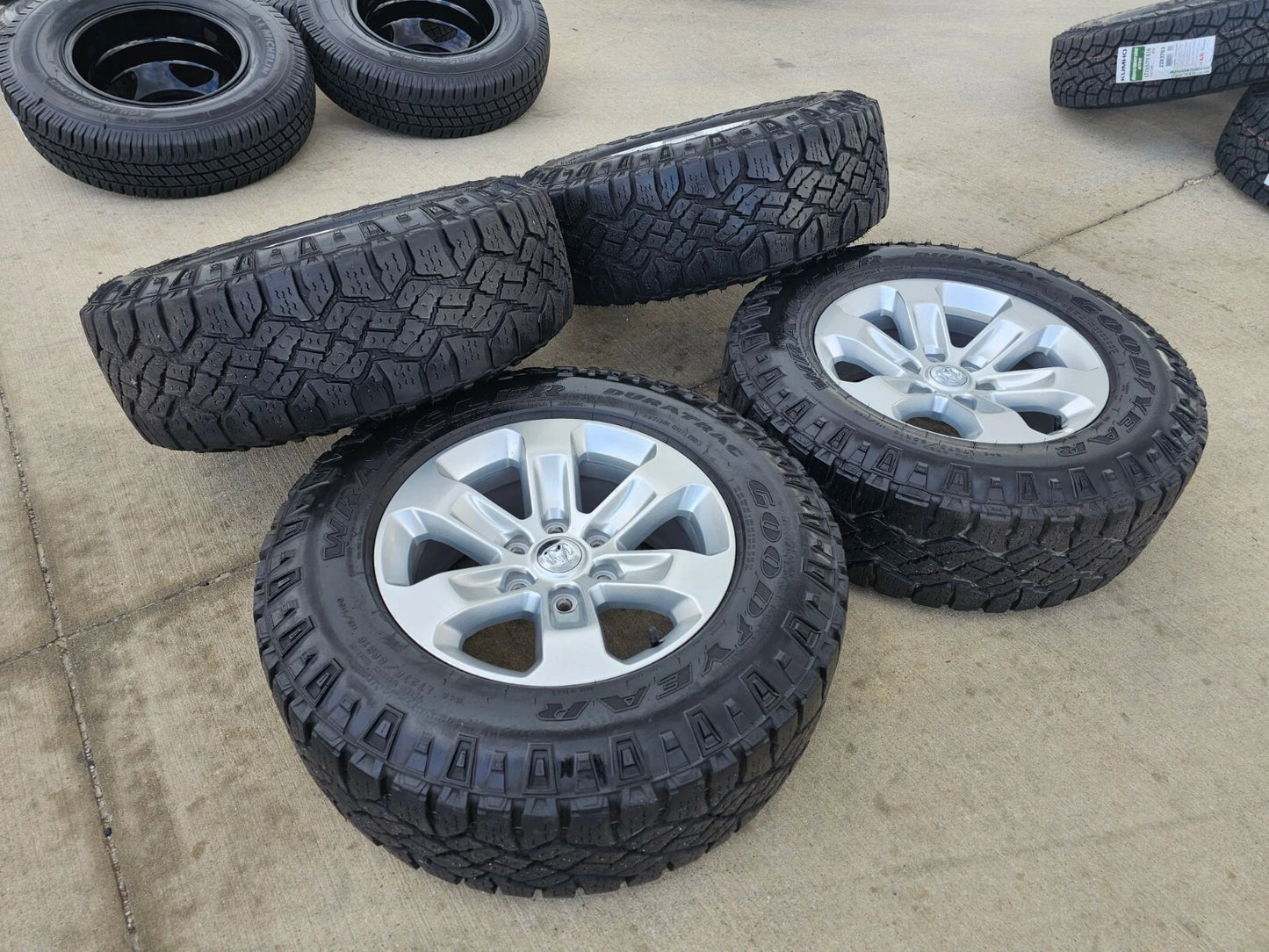 18" Dodge Ram 1500 OEM wheels rims 2672 tires DURATRAC