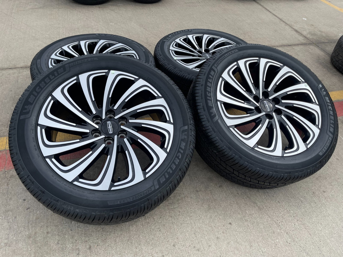 22" Lincoln Navigator OEM rims wheels BLACK LABEL 2024 2025 2026 NEW