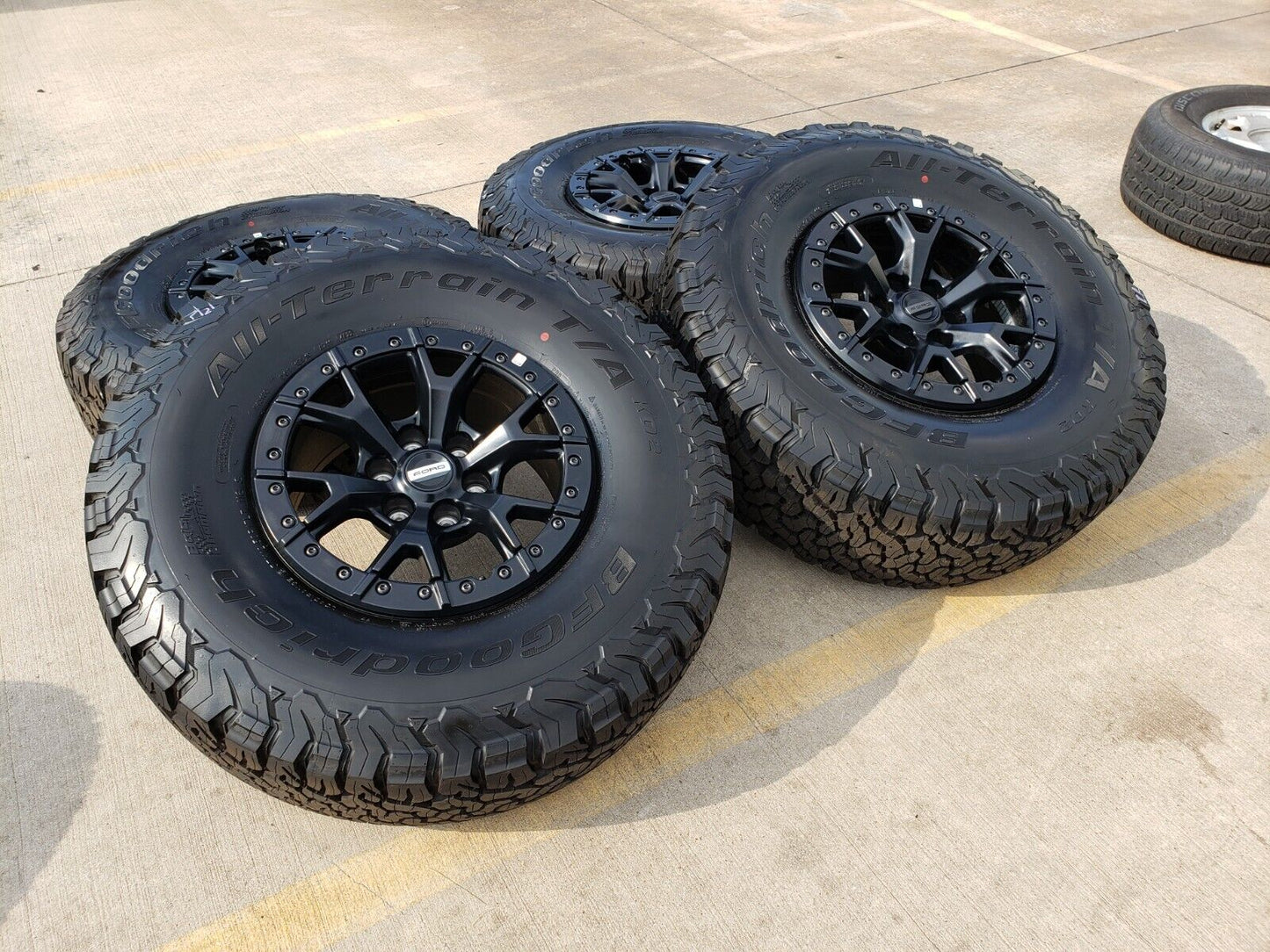 17" Ford F-150 Raptor R OEM BEADLOCK 10460 rims wheels 37" tires BFG NEW