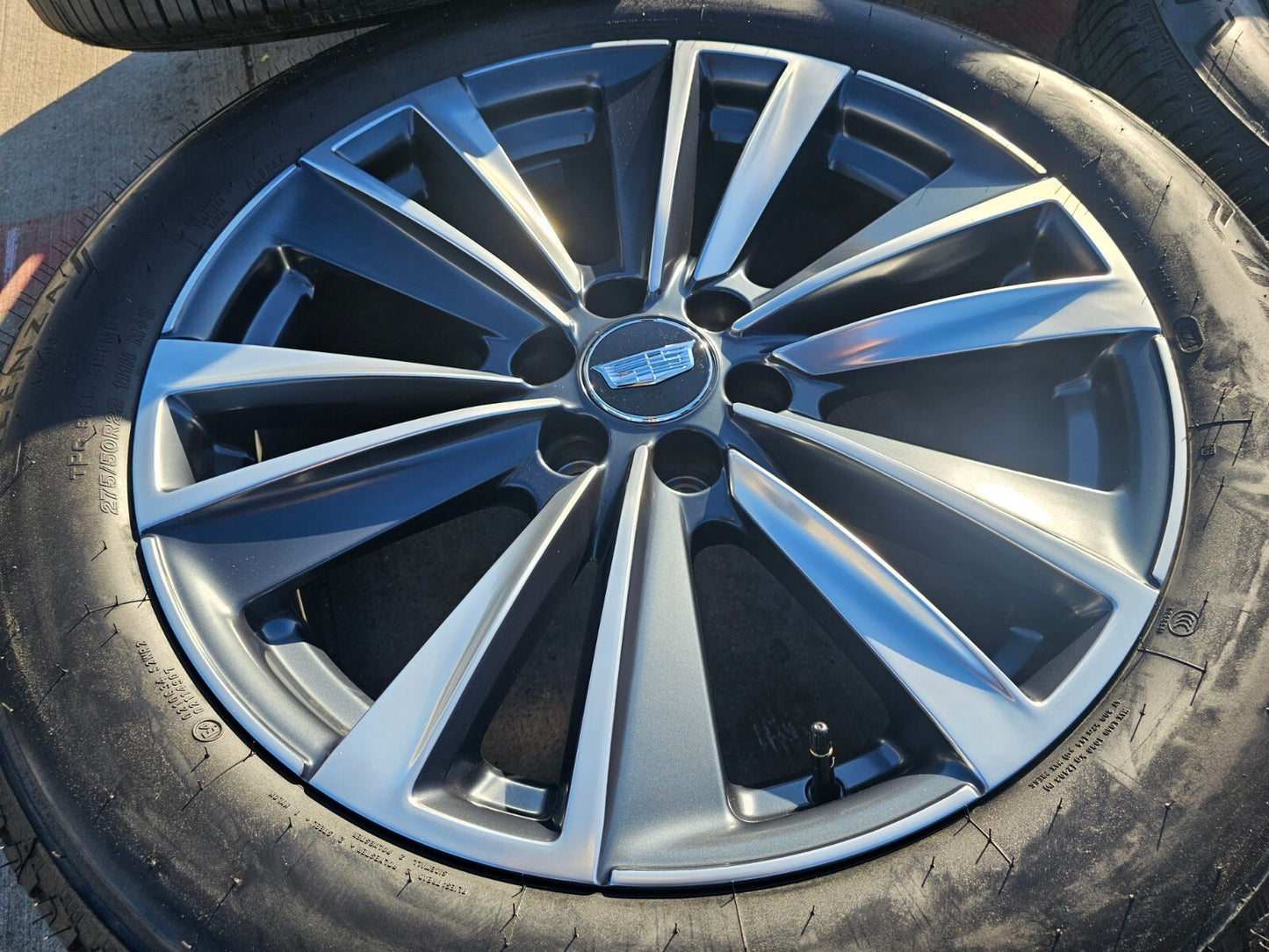 22" Cadillac Escalade Platinum OEM wheels rims tires 2024 2025 2026 NEW