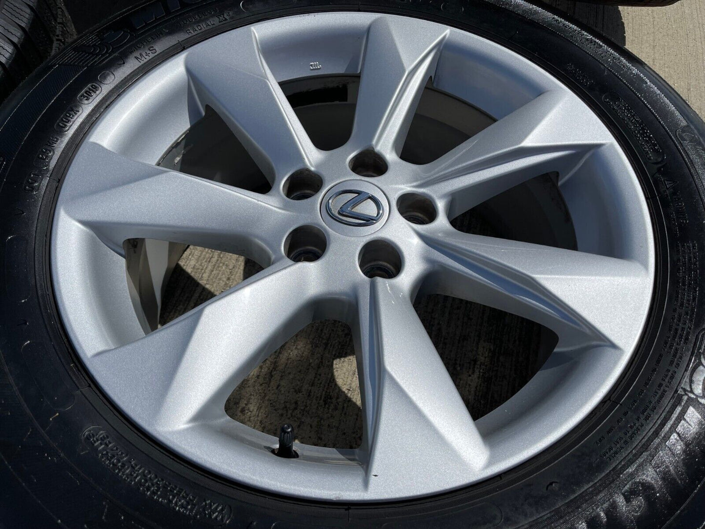 18" Lexus RX350 OEM wheels rims 74336 tires Toyota Highlander MICHELIN