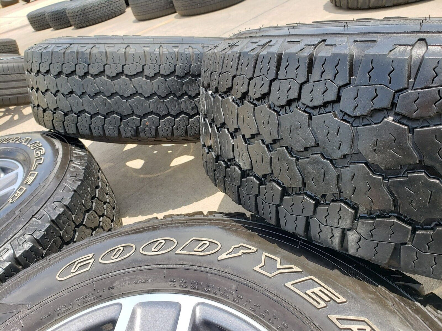 18" Ford F-250 F-350 Lariat FX-4 OEM gray wheels 10298 A/T tires