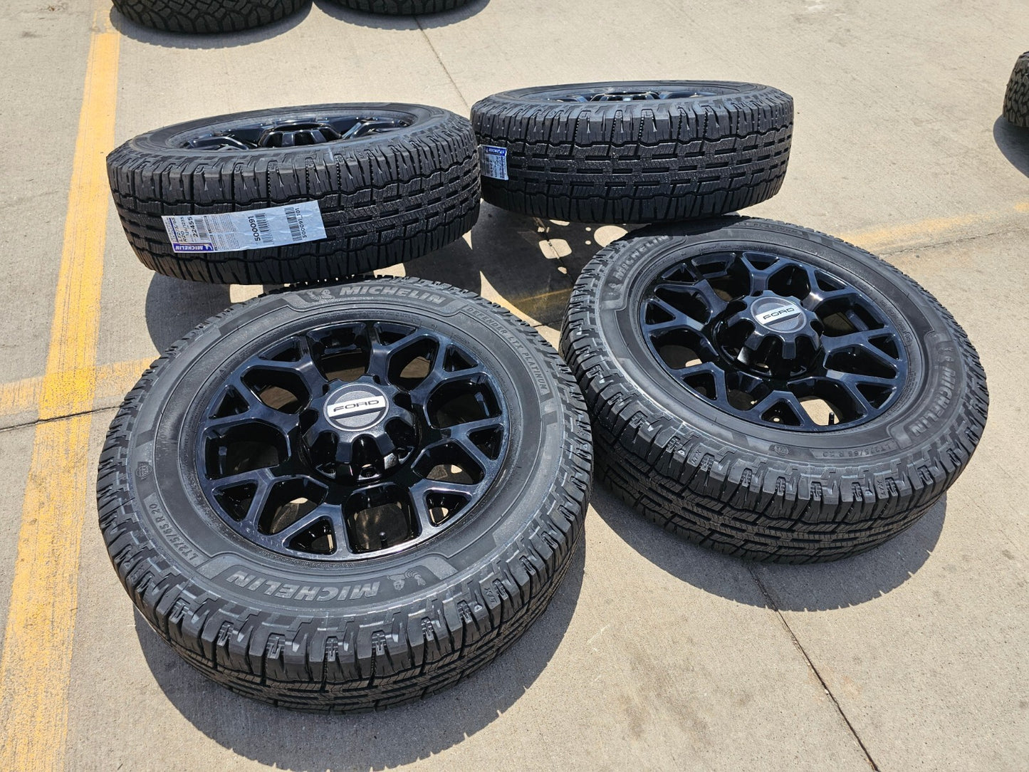 20" Ford F-250 F-350 OEM Lariat wheels rims 10292 tires MICHELIN NEW