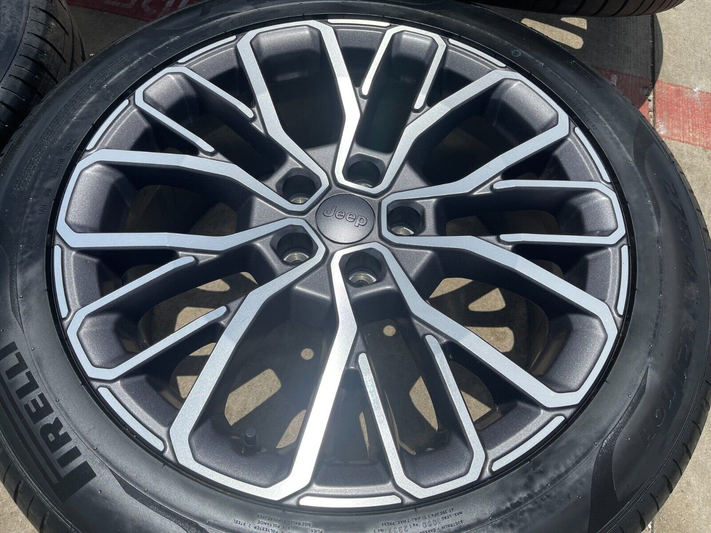 21" Jeep Grand Cherokee L SUMMIT OEM wheels rims 9290 tires 2023 2024 2025 NEW