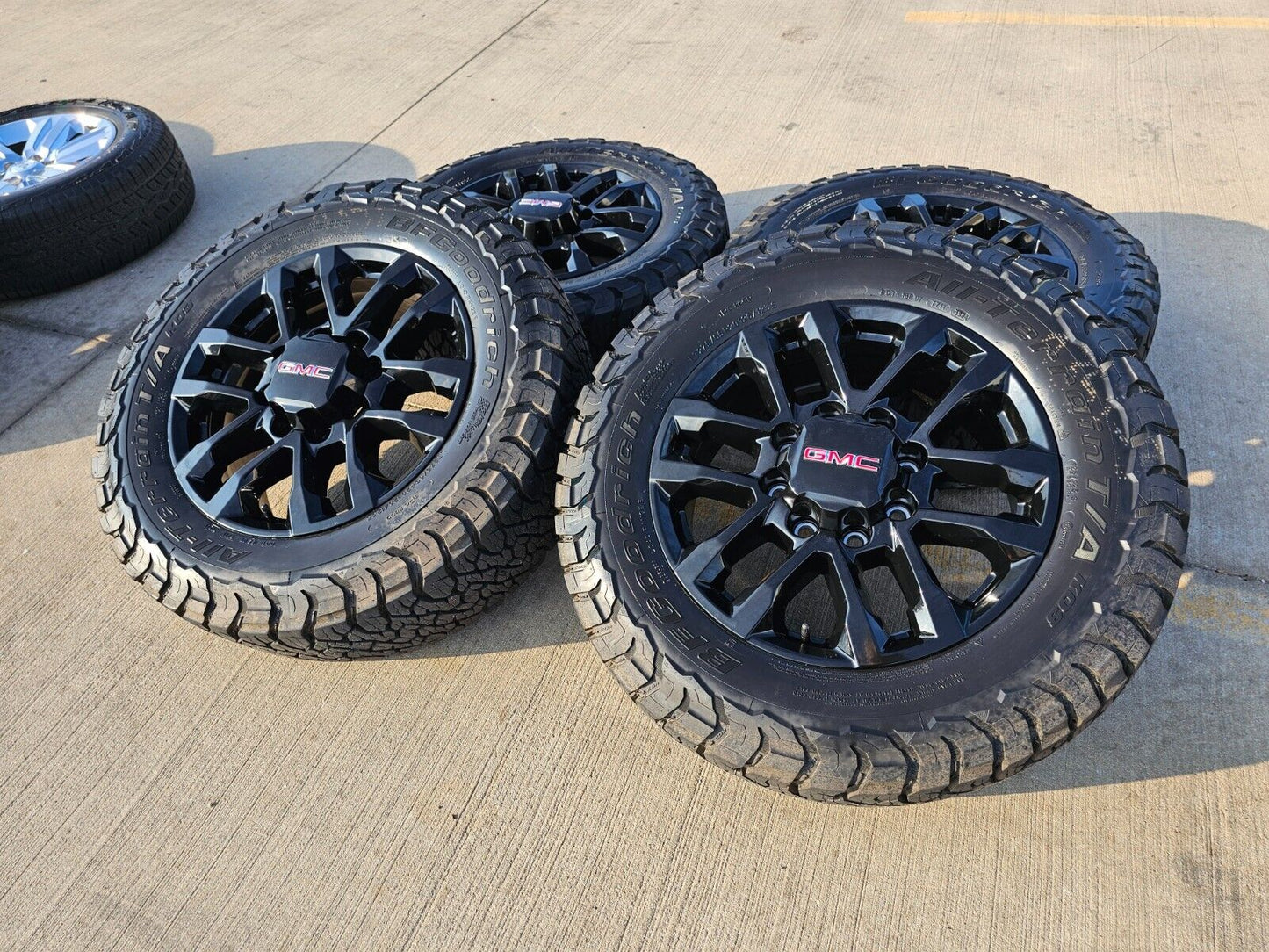 20" Chevy Silverado Trail Boss GMC AT4 2500 87847207 OEM wheels rims 2025 NEW