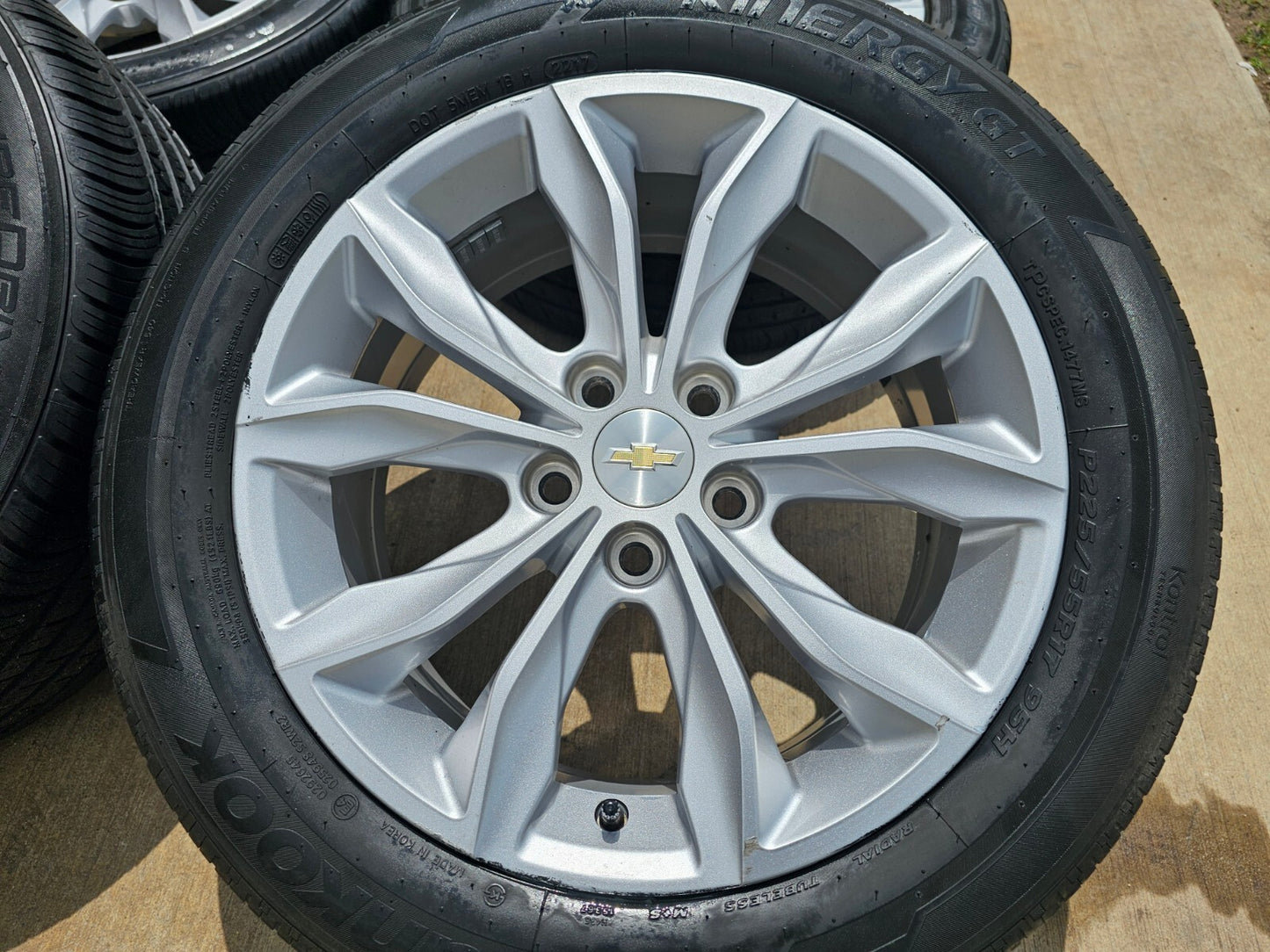 17" Chevy Malibu OEM wheels rims tires 5894 Trailblazer Equinox GMC Terrain