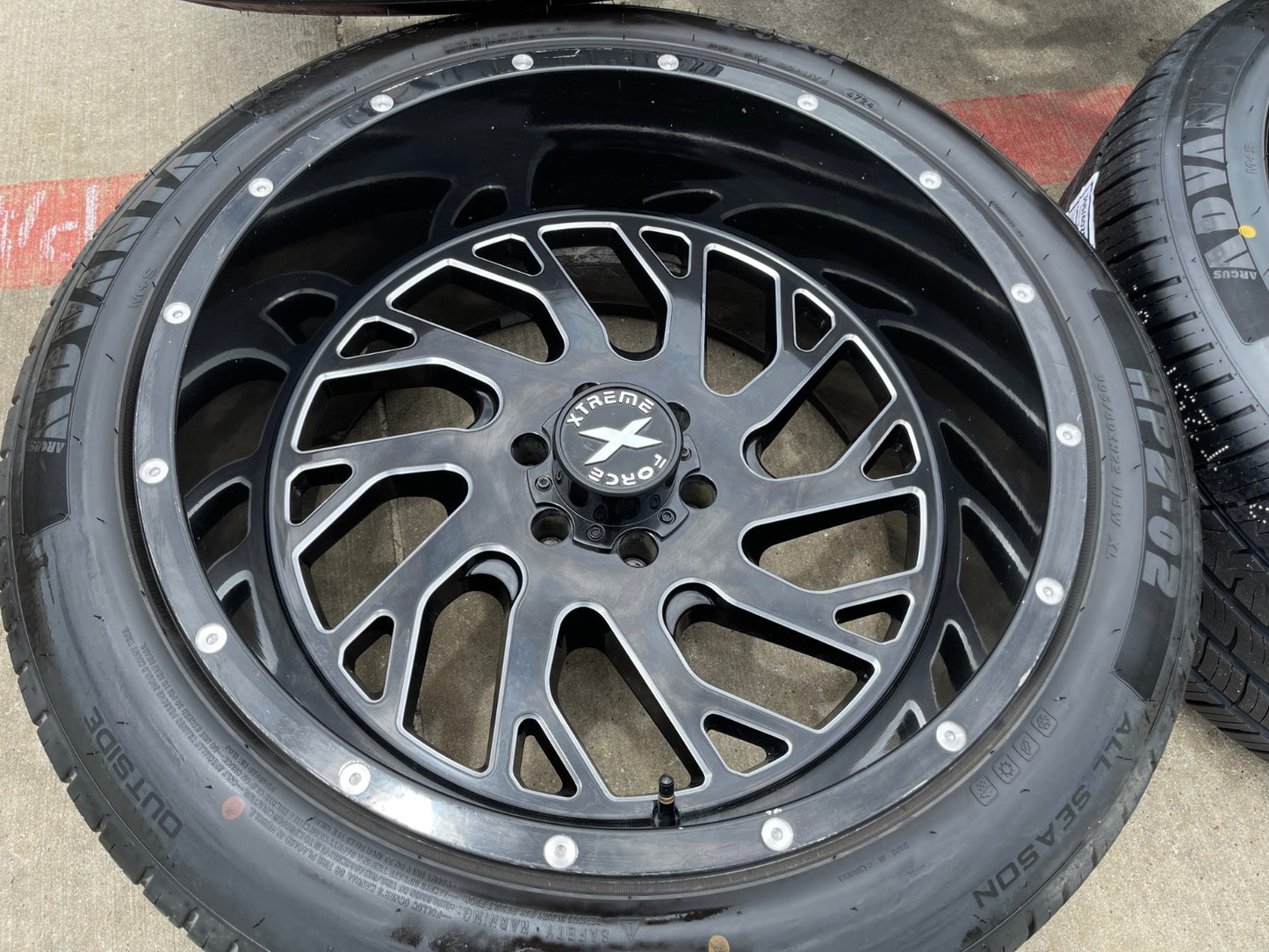 22x12 22" Xtreme Force XF-8 Ford F-150 rims wheels tires Expedition tires 6x135