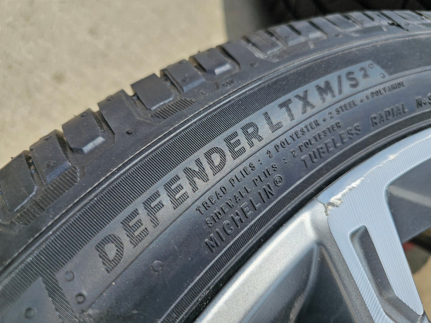 24" GMC Yukon Sierra DENALI OEM wheels rims tires 2024 2025 2026 NEW MICHELIN