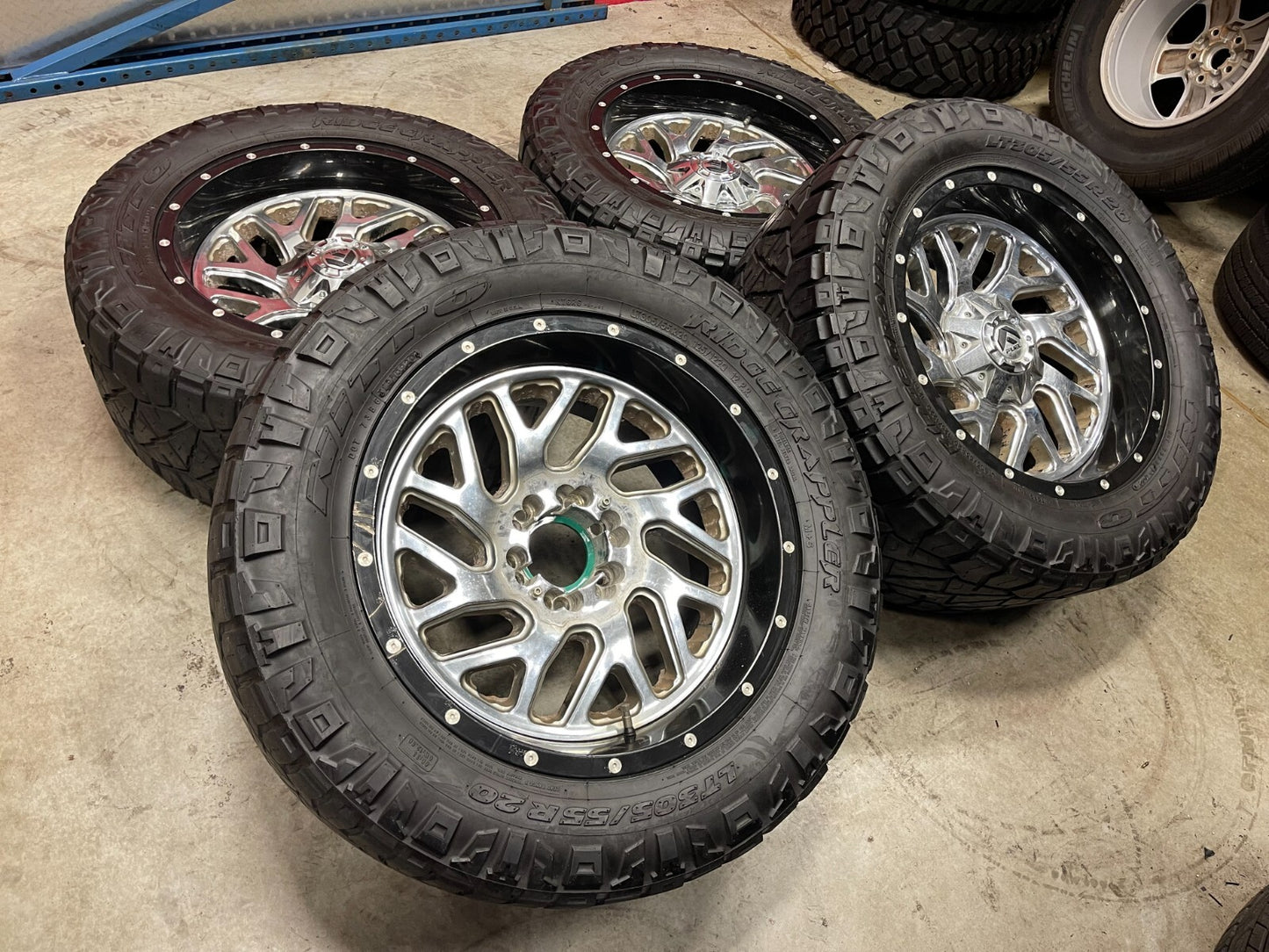 20" Fuel Triton Silverado Ford F-150 RAM Tacoma chrome wheels rims 6x139 6x135