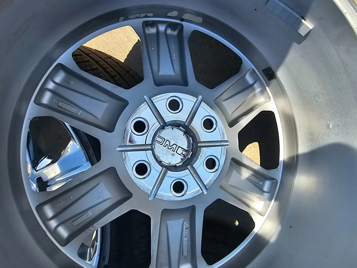 22" GMC Yukon Tahoe Chevy OEM CHROME wheels rims Silverado 5667 tires