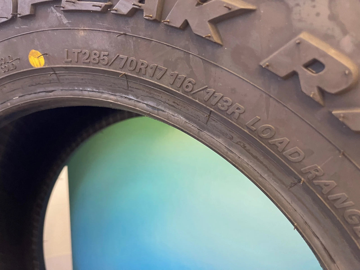 (1) 285/70/17 Falken Wildpeak R/T01 tire LT 6 ply load range C NEW