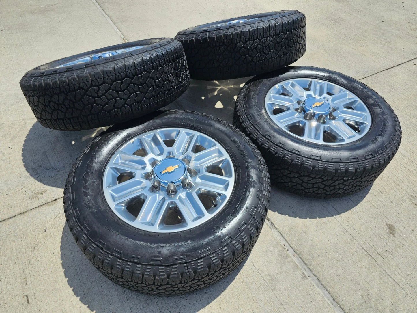 20" Chevy Silverado High Country LTZ 2500 3500 OEM wheels rims tires
