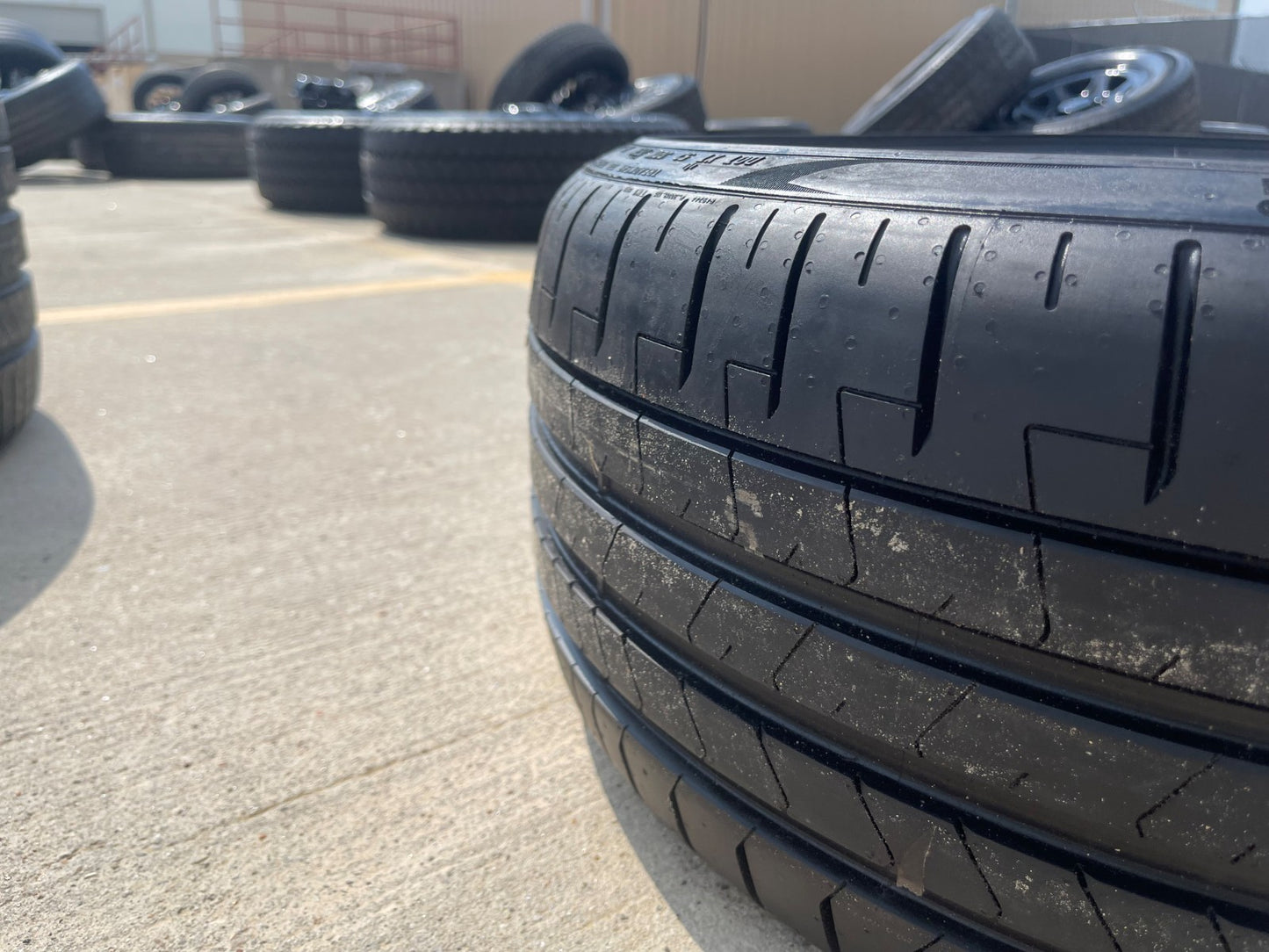 (1) 245/35/20 Pirelli P Zero tire 91Y M+S 245/35r20 NA1 NEW TAKE OFF!