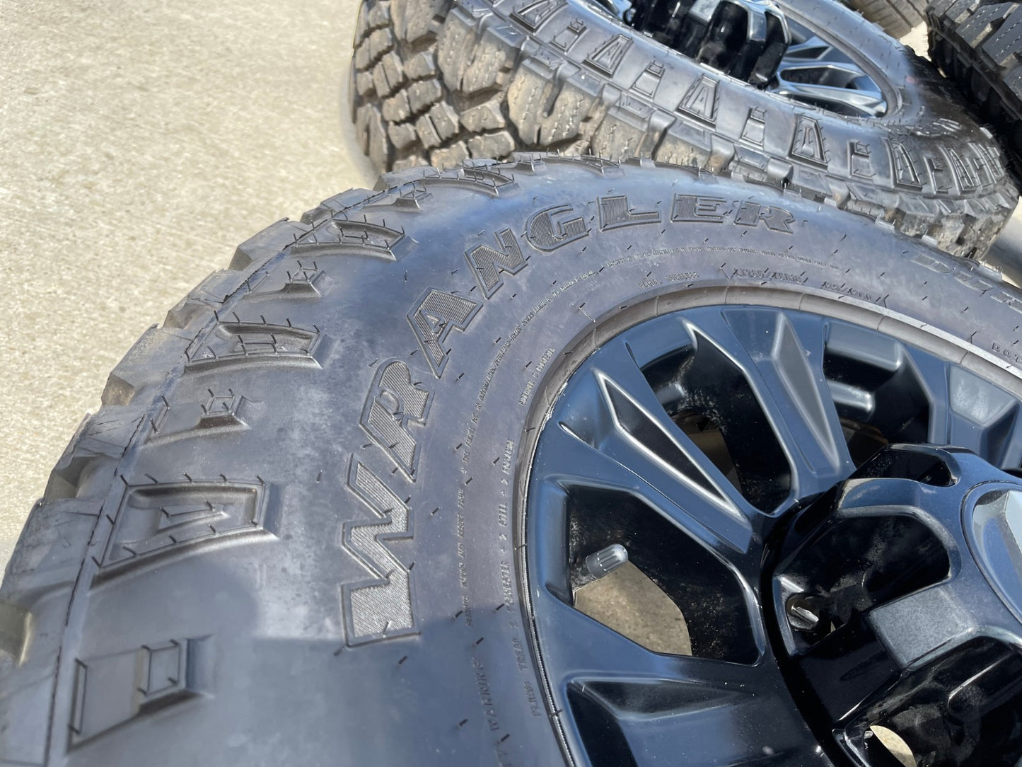 18" Ford F-250 F-350 Tremor OEM 10097 rims wheels DURATRAC A/T tires