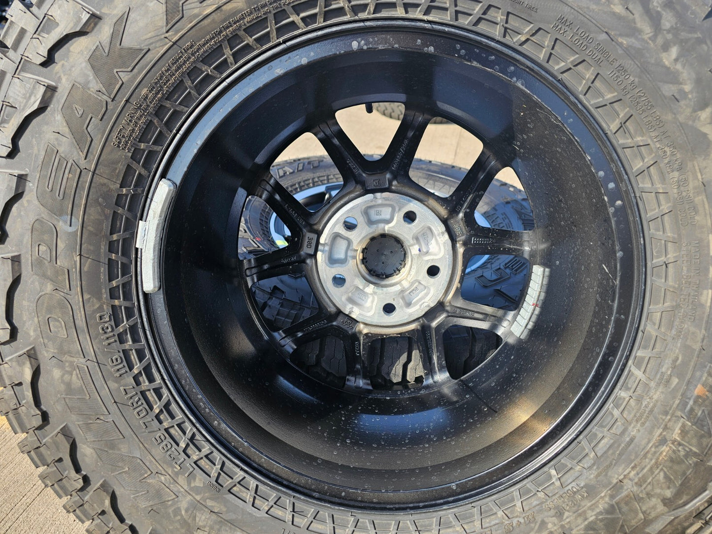 17" Jeep Wrangler Rubicon OEM wheels rims Gladiator 2024 2025 NEW
