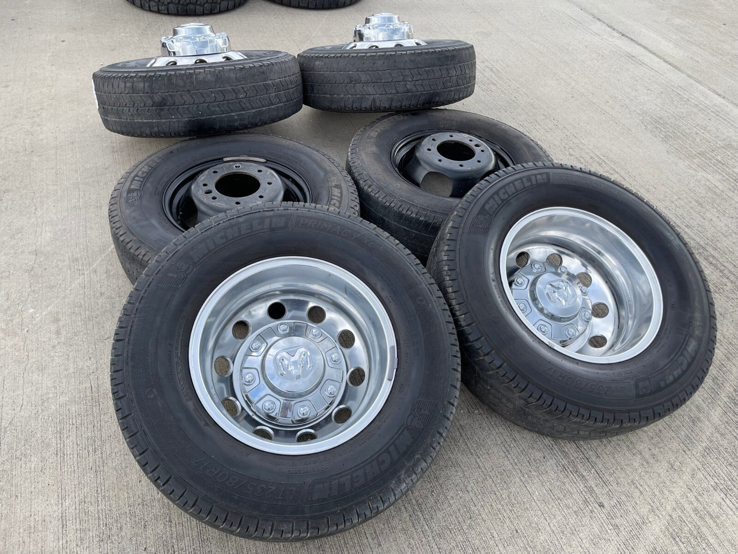 17" Dodge Ram 3500 Dually Laramie 8x200 wheels rims 2701 2702 OEM MICHELIN