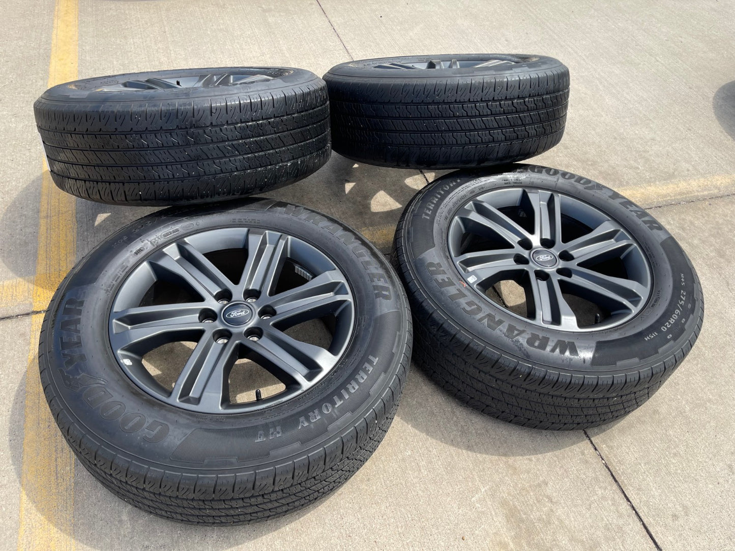 20" Ford F-150 FX-4 PLATINUM OEM rims wheels 10344 Expedition GOODYEAR