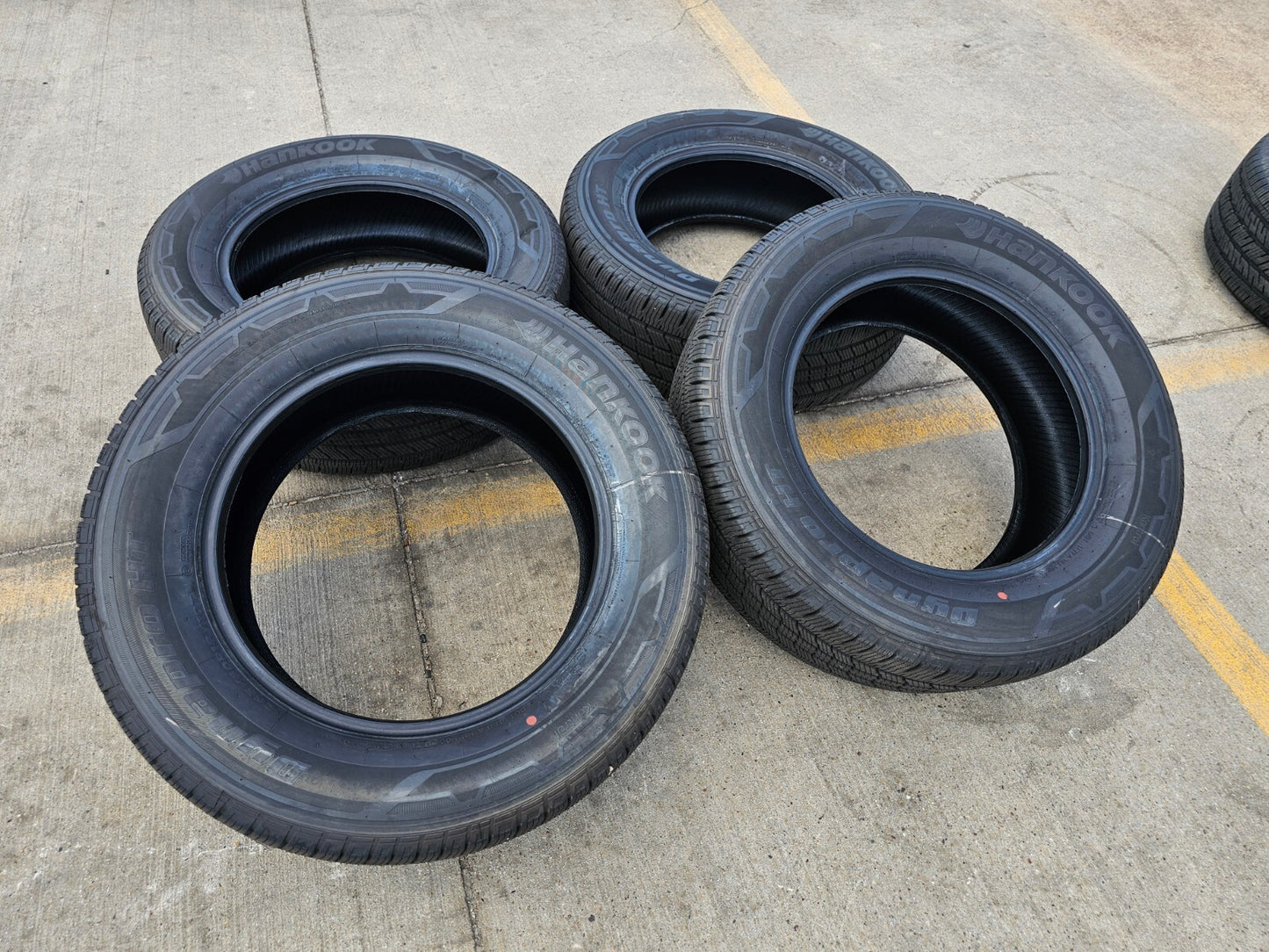 (4) 265/60/18 Hankook Dynapro H/T tires NEW TAKE OFFS!