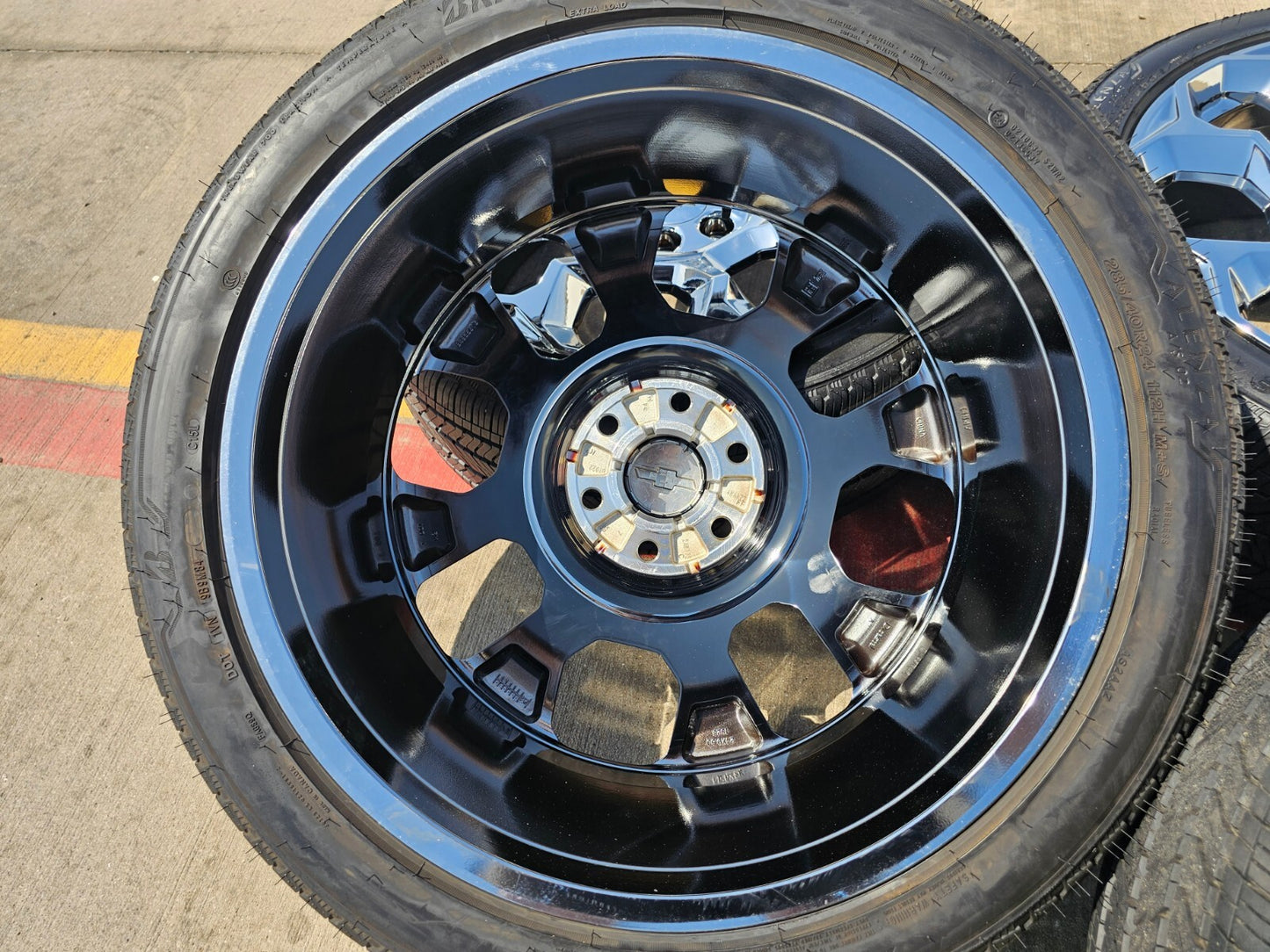 24" GMC Yukon Sierra Tahoe Cadillac Escalade V OEM wheels rims 2025 2026