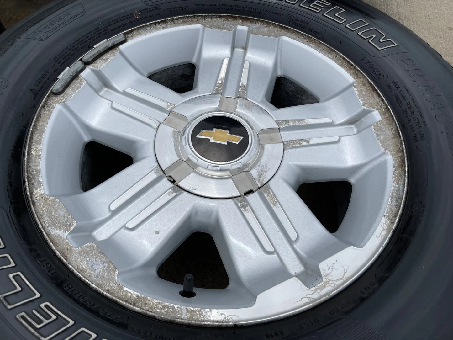 18" Chevy Tahoe Suburban Z71 OEM 5300 wheels rims tires Silverado 1500