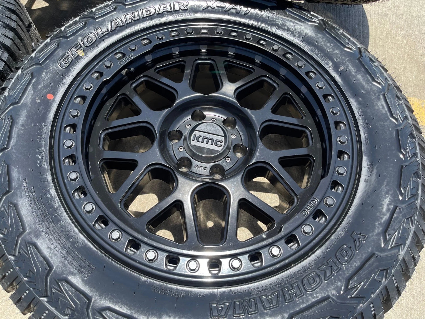 20x9 20" KMC KM549 Ford Expedition F-150 6x135 wheels rims tires 33" NEW