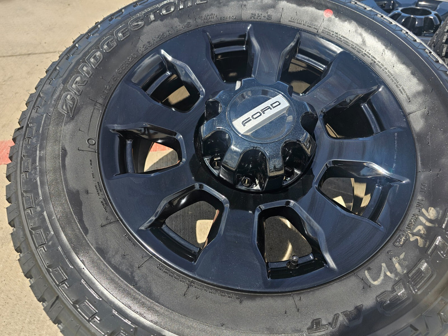 20" Ford F-250 F-350 Tremor OEM Black 10101 rims wheels tires NEW