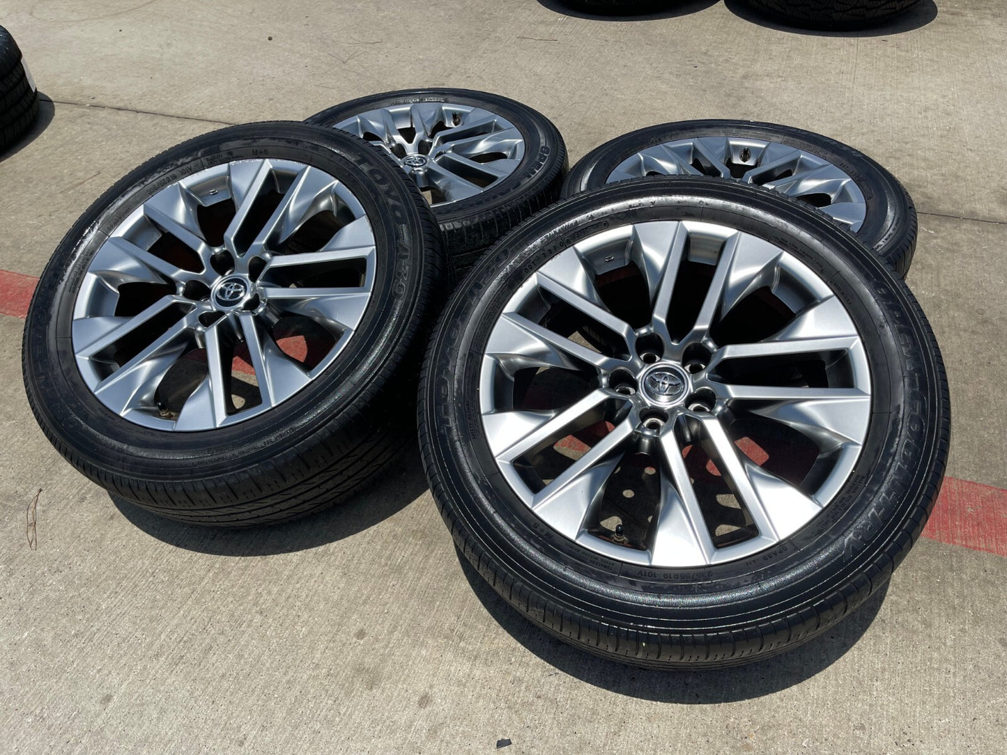 19" Toyota Rav4 Premium OEM 75244 wheels rims Highlander