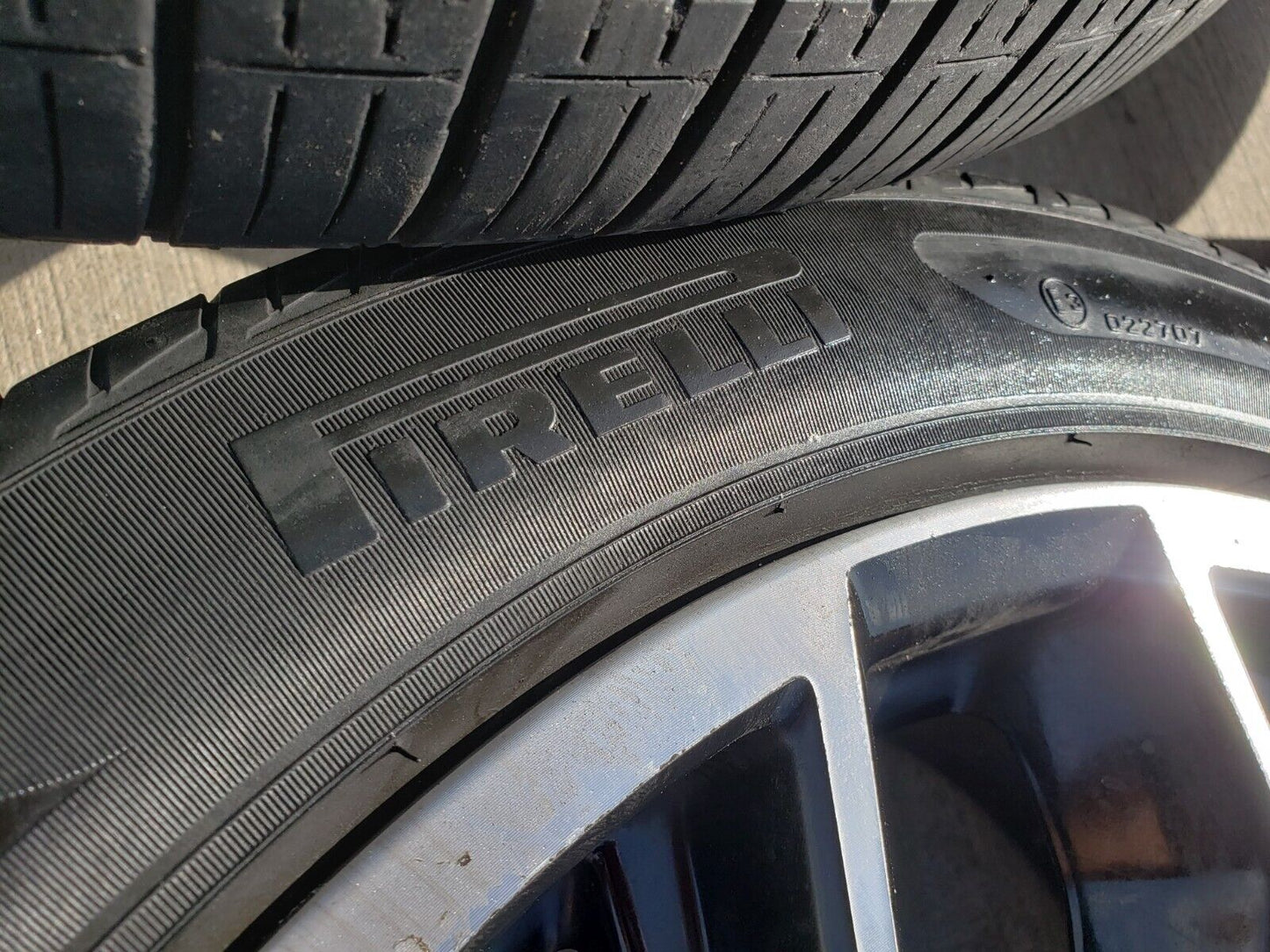 19" Ford Mustang GT OEM wheels rims 3909 tires 2013 2014 2015 2016 2019 2020