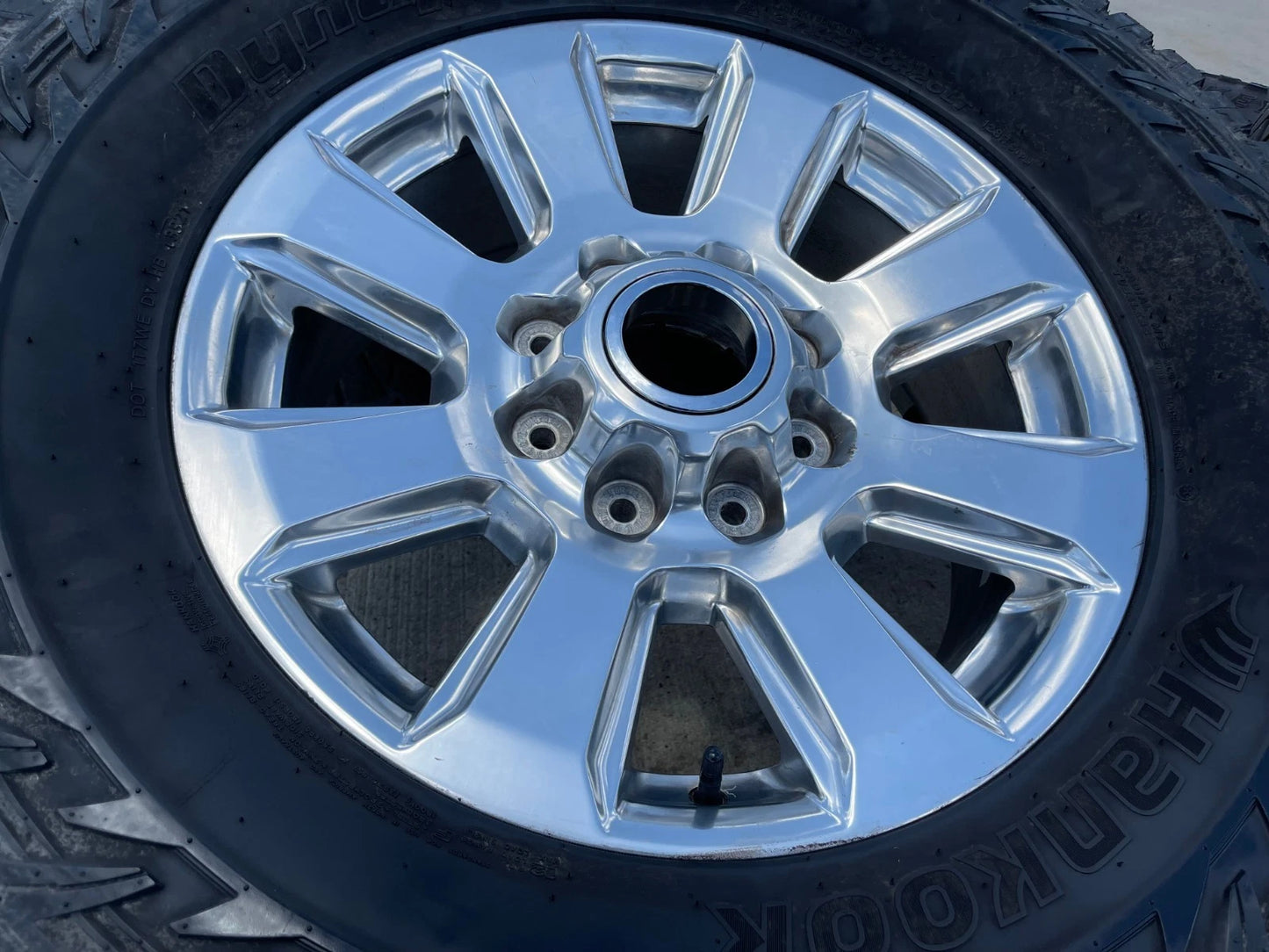 20" Ford F-250 Limited Lariat OEM 10102 rims wheels tires 37"