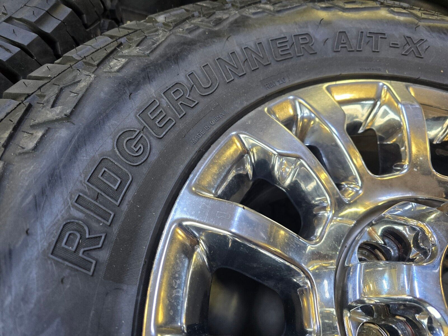 18" Ford F-250 F-350 OEM rims wheels 10290 chrome TREMOR tires 35"