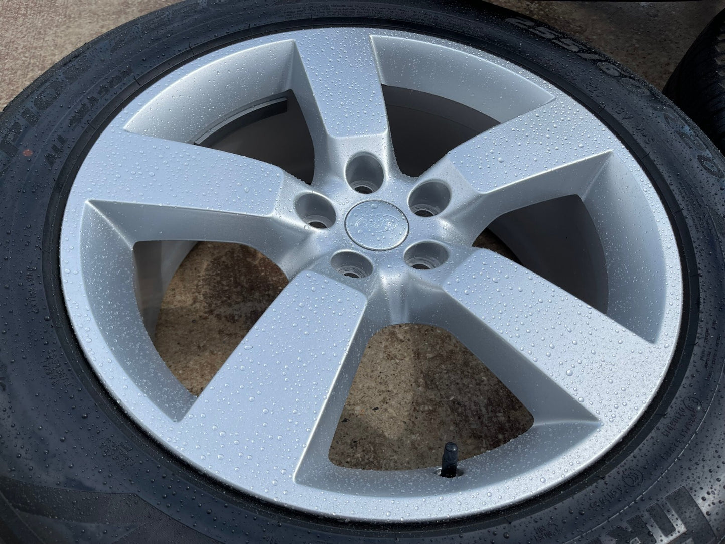 20" Land Rover Defender OEM wheels rims Range 2024 2025 2026 NEW