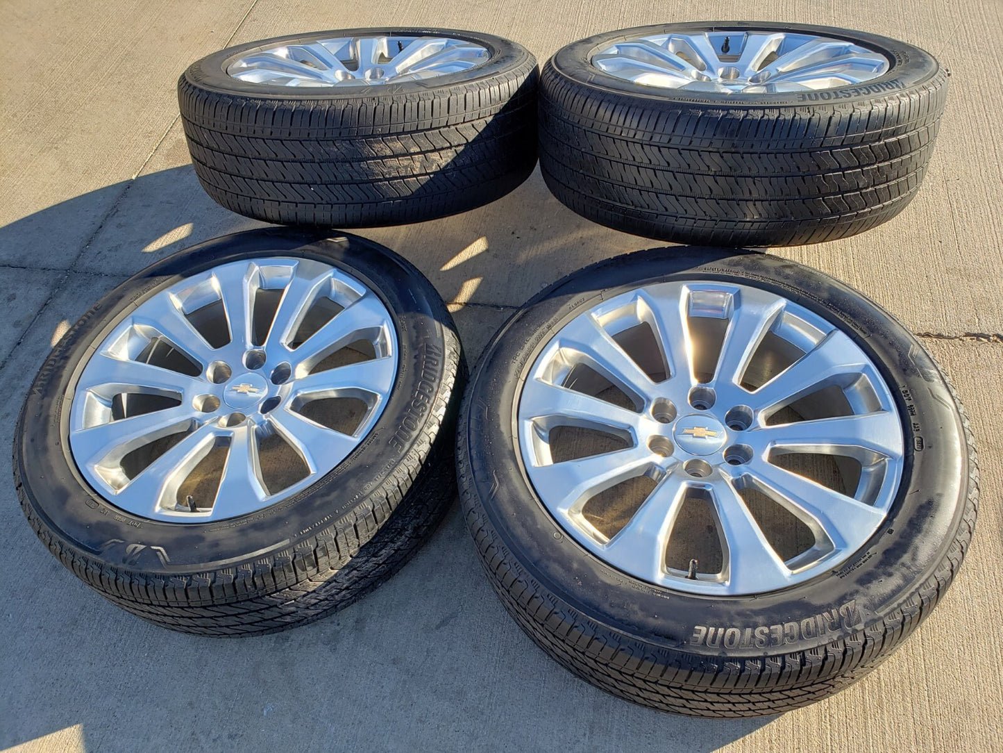 22" Chevy Silverado High Country OEM 5922 wheels rims Tahoe tires